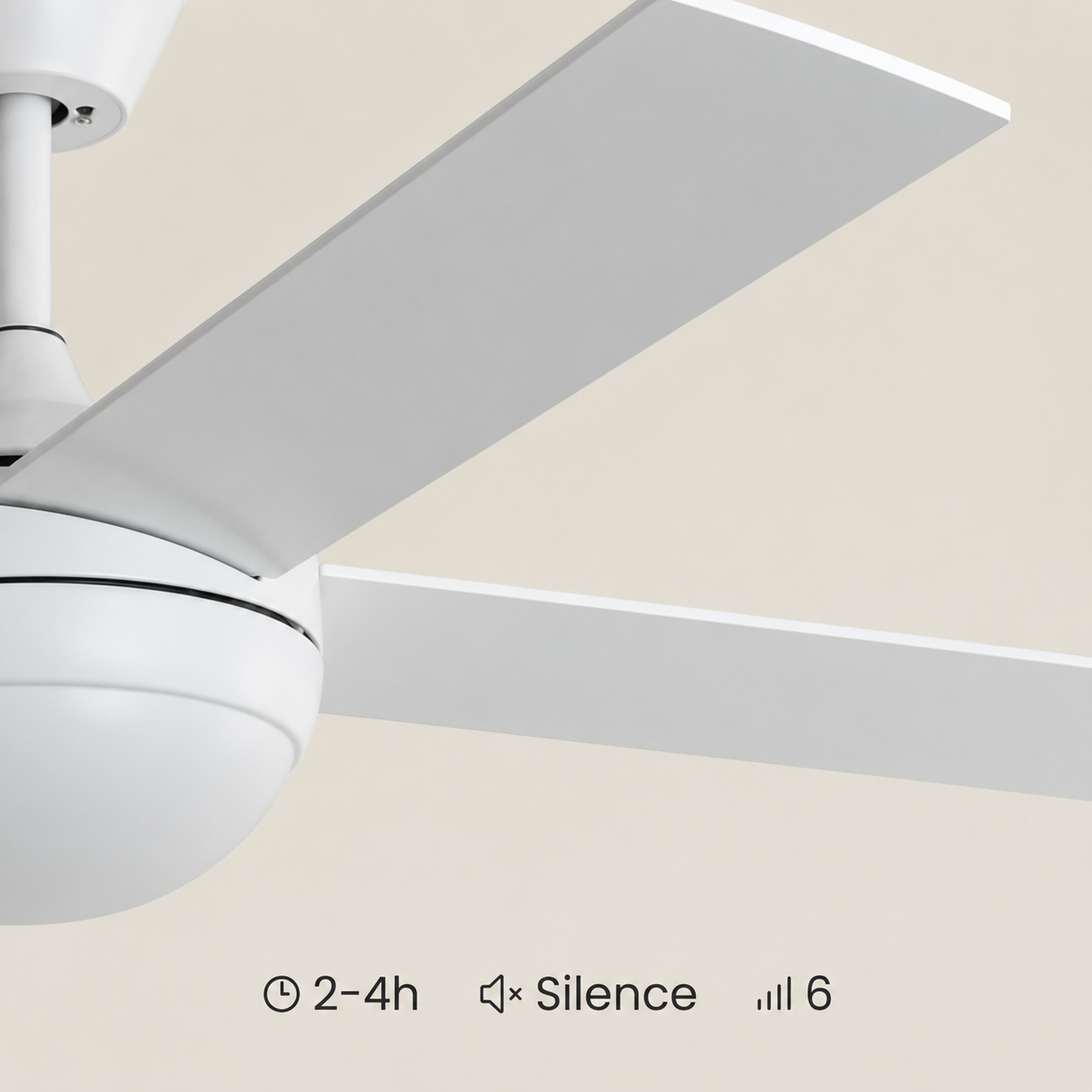 Aspas blancas de ventilador de techo sobre fondo claro, con iconos de tiempo y volumen.