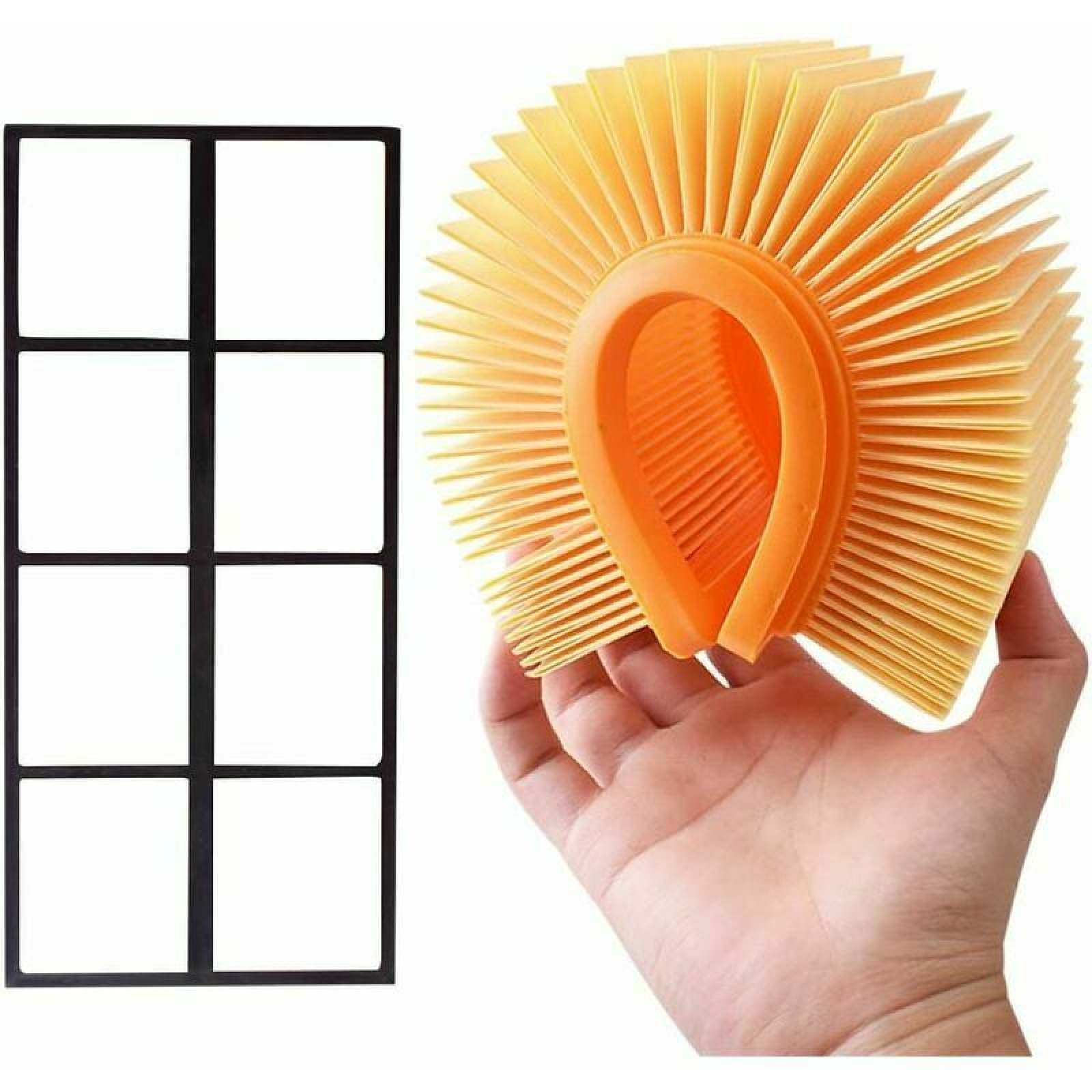 Ein schwarzer Filterrahmen und ein orangefarbener Luftfilter werden in einer Hand gehalten.