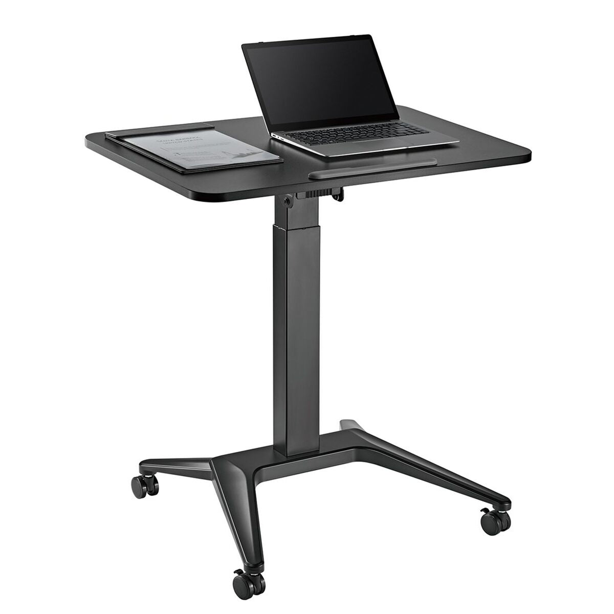 Czarny regulowany biurko z laptopem i tabletem na białym tle.