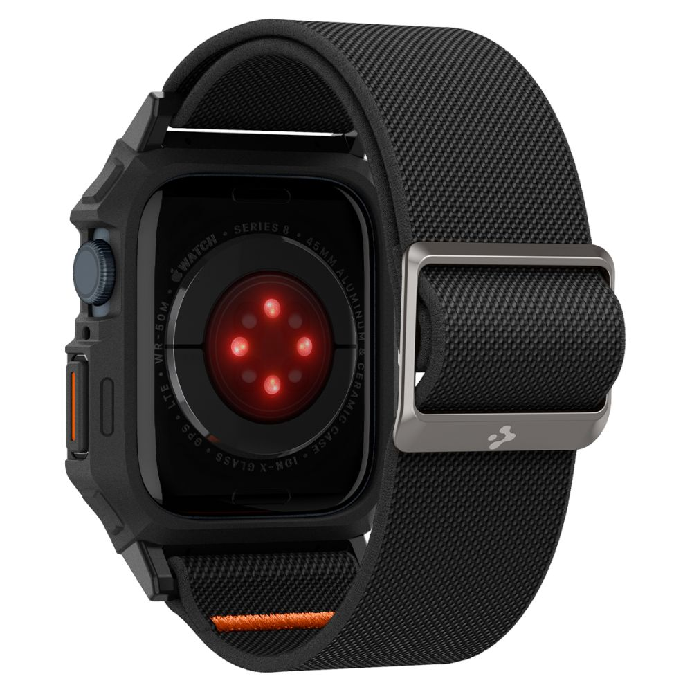 Apple Watch Series 8 nero con cinturino testurizzato, sensori rossi luminosi e accento arancione sul cinturino.