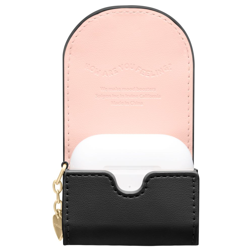 Una custodia nera con interno rosa per AirPods, con testo.