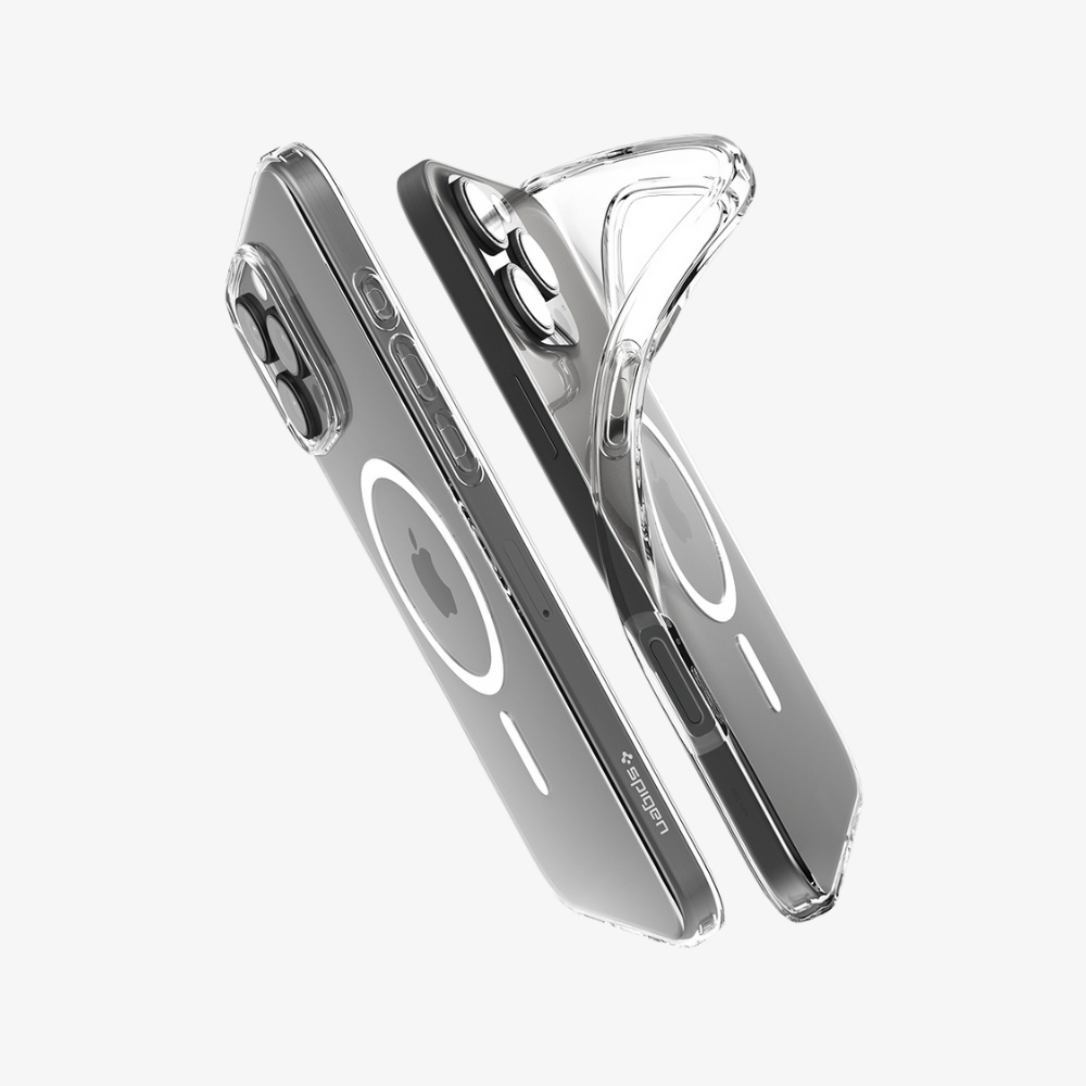 Due custodie trasparenti per telefono con anello magnetico su sfondo bianco.