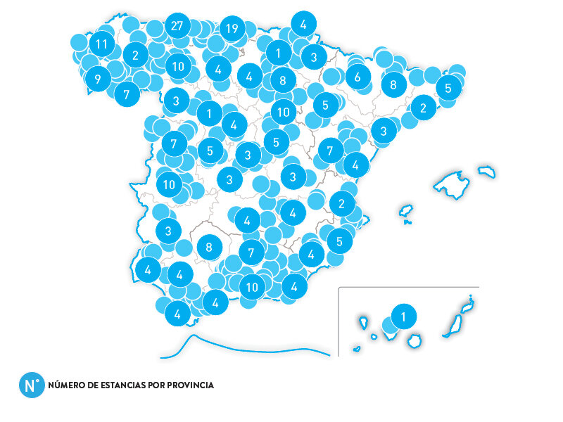 Mapa de España con círculos azules que indican números de estancias por provincia.