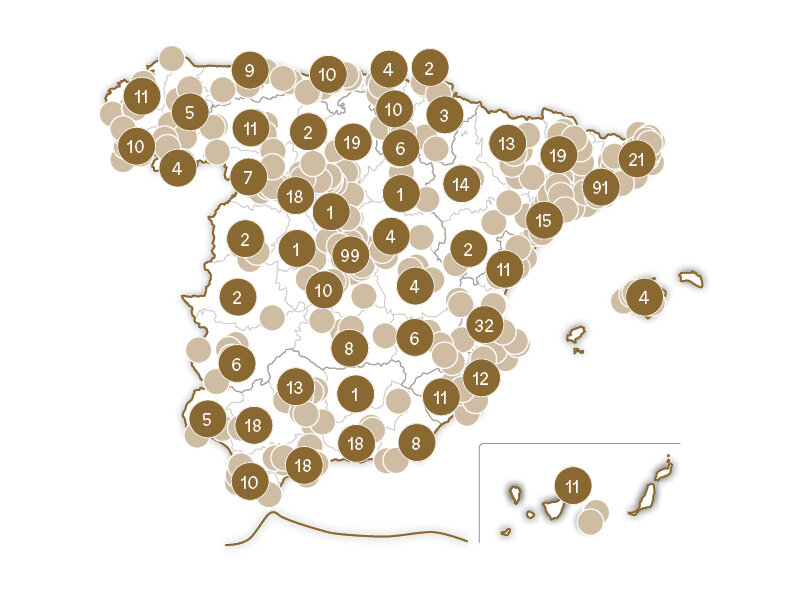 Mapa de España con círculos numerados que indican varias ubicaciones.