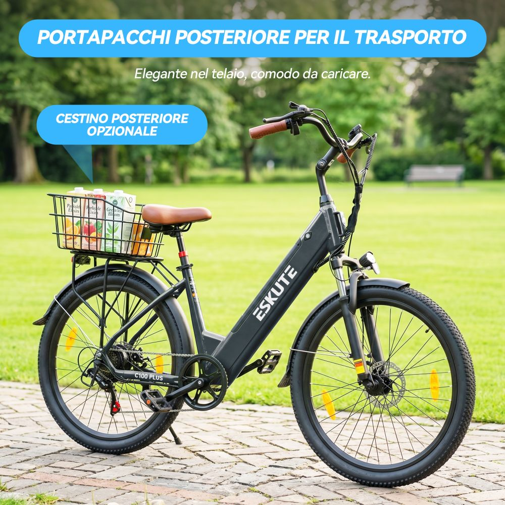 Una e-bike Eskute nera con portapacchi posteriore e cestino opzionale con bevande.