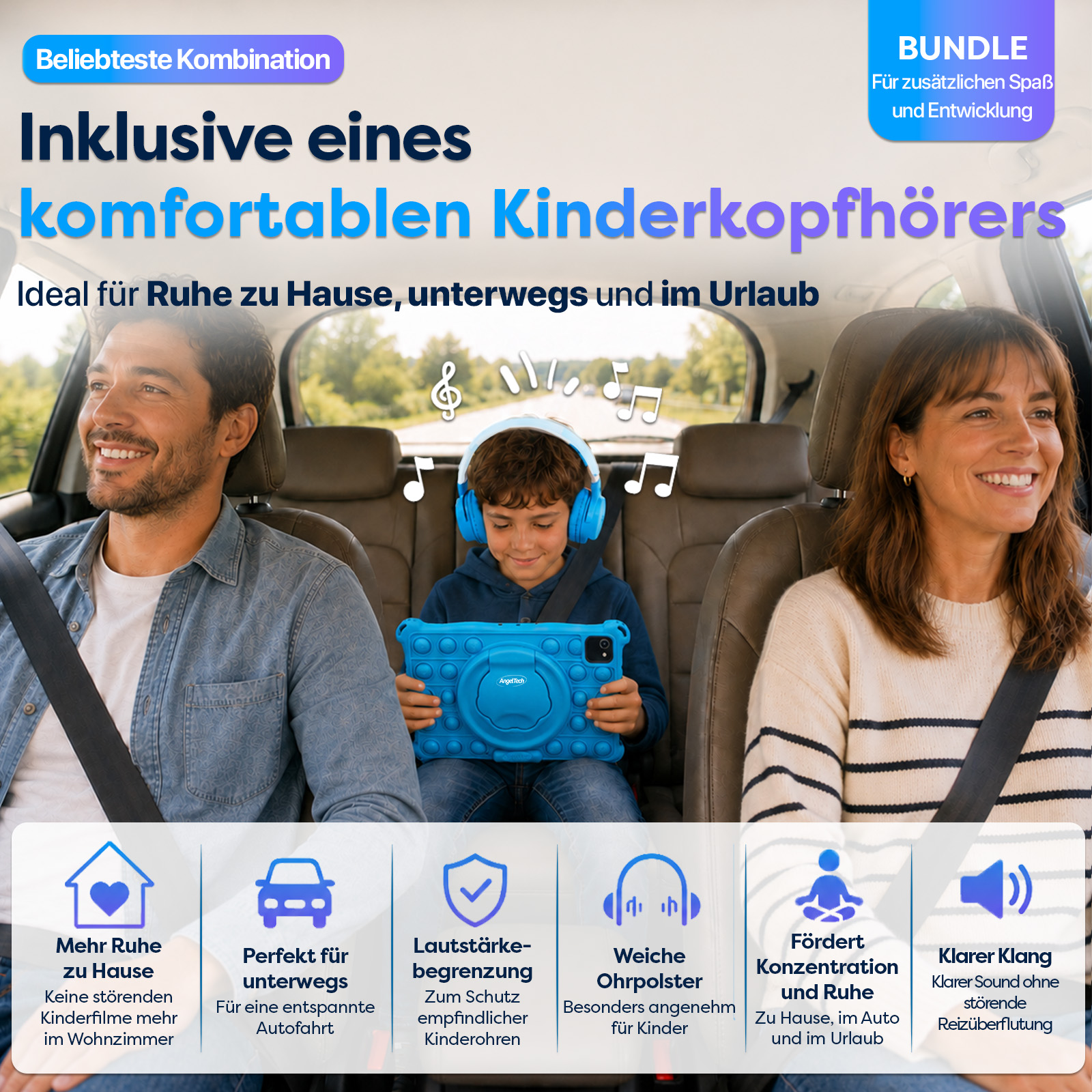 Familie im Auto: Kind mit Kopfhörern und Tablet, Eltern lächeln.