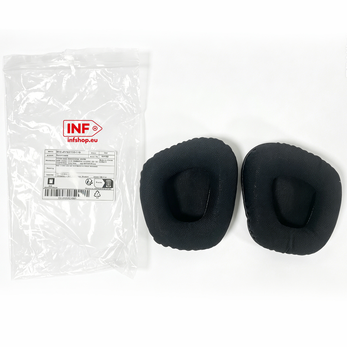 Een plastic zak met INF-logo en een paar zwarte koptelefoon kussens.