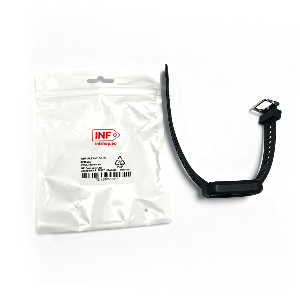 Schwarzes Armband mit Verpackung auf weißem Hintergrund.