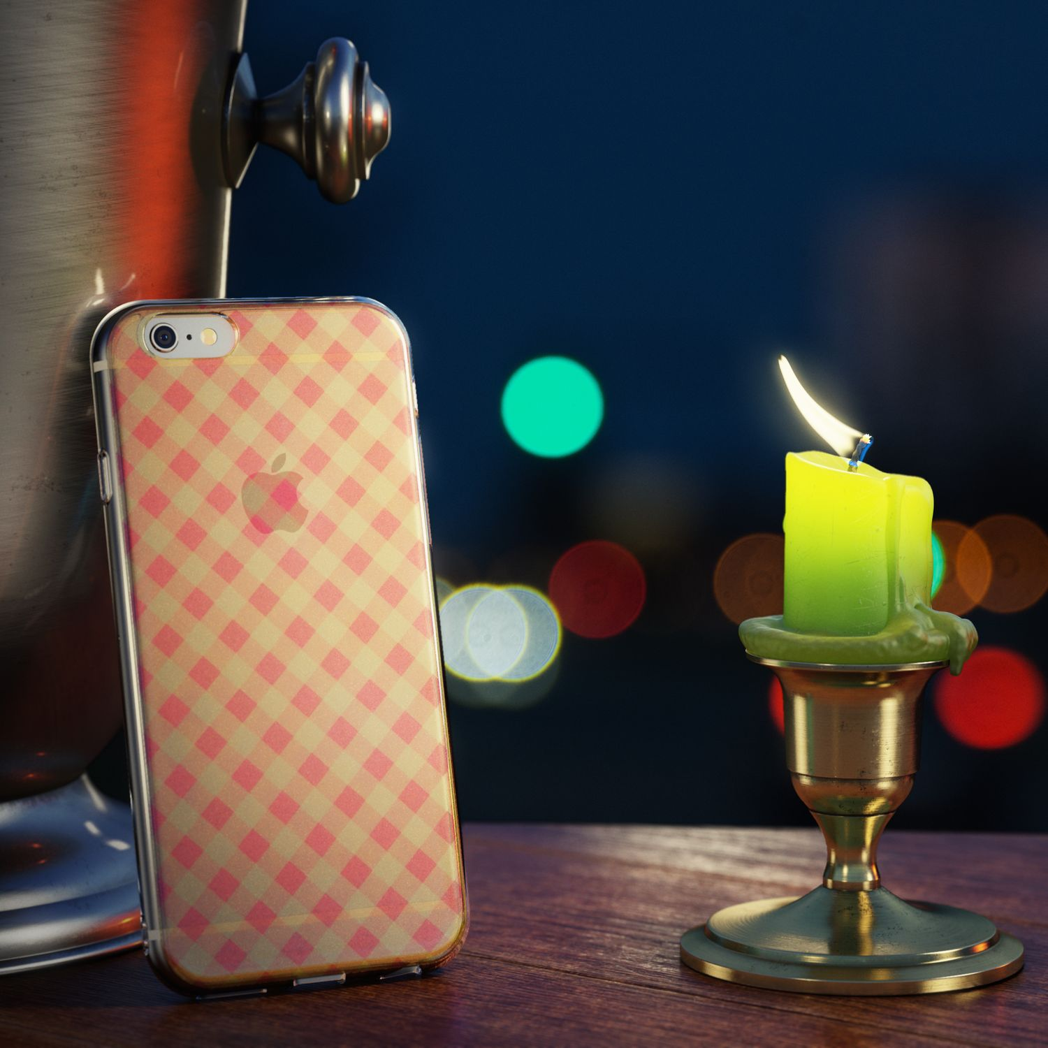 Ein Handy mit karierter Hülle neben einer brennenden Kerze, Bokeh-Lichter im Hintergrund.