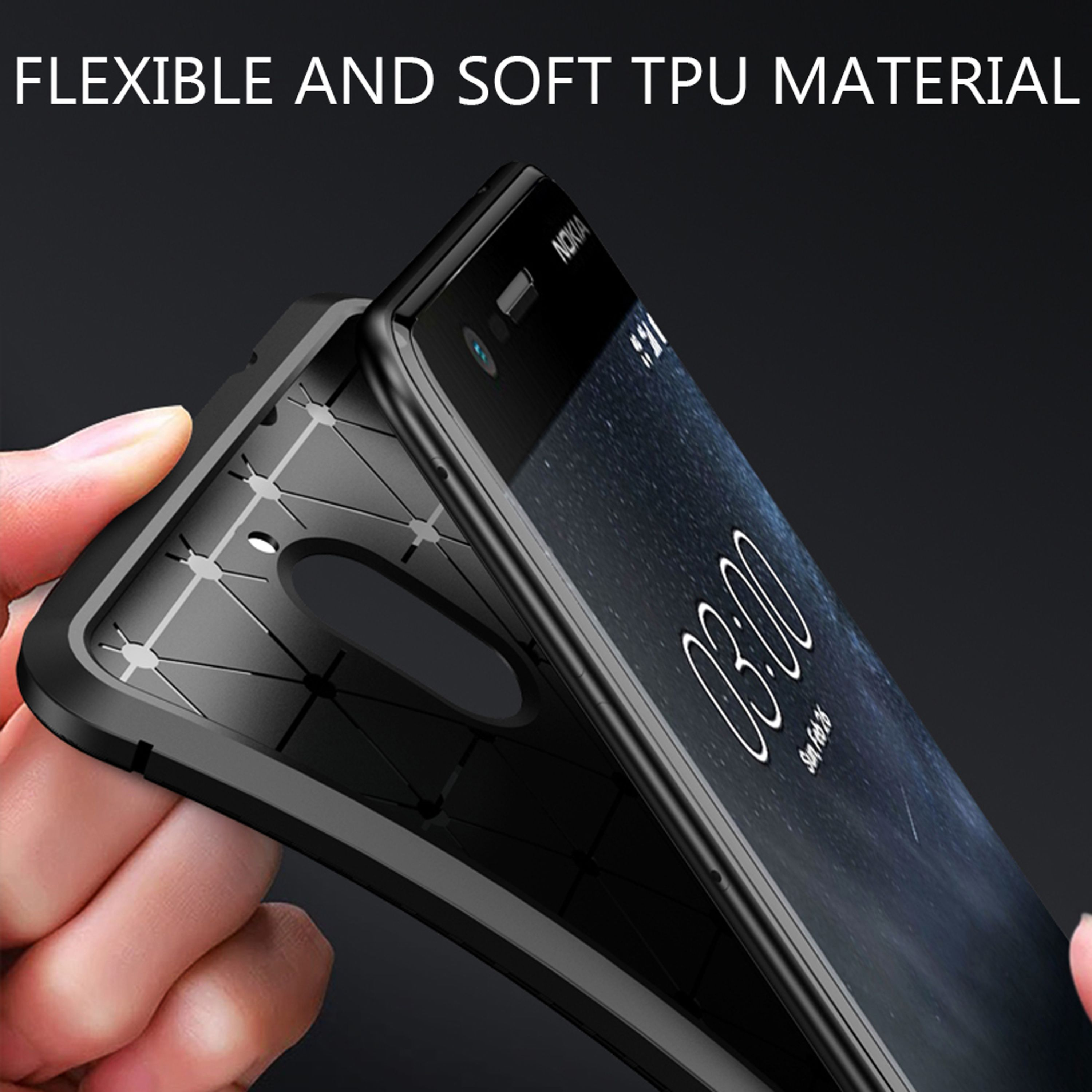 Eine Hand hält eine schwarze Handyhülle mit einem Nokia-Telefon.