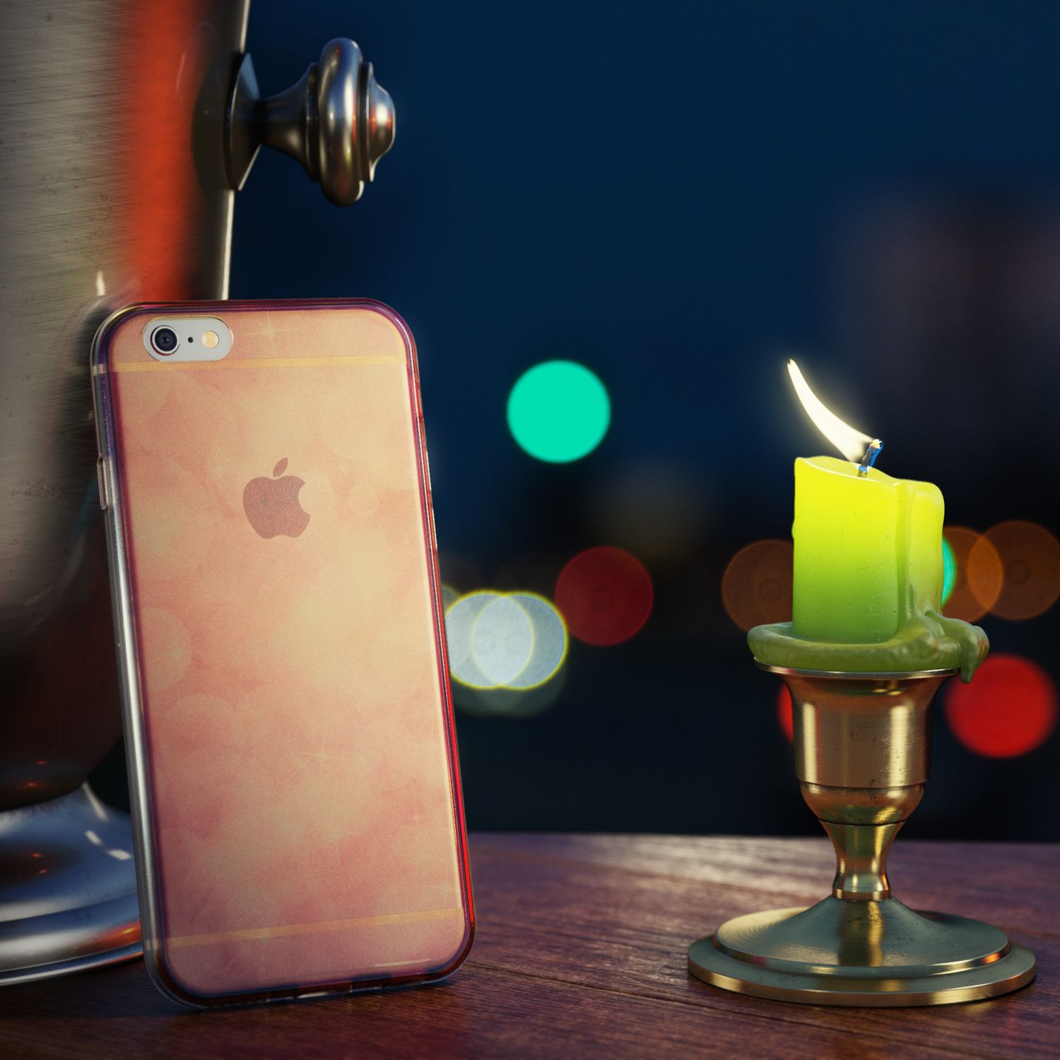 Ein iPhone und eine grüne Kerze auf einem Holztisch vor einer verschwommenen Stadtansicht bei Nacht.
