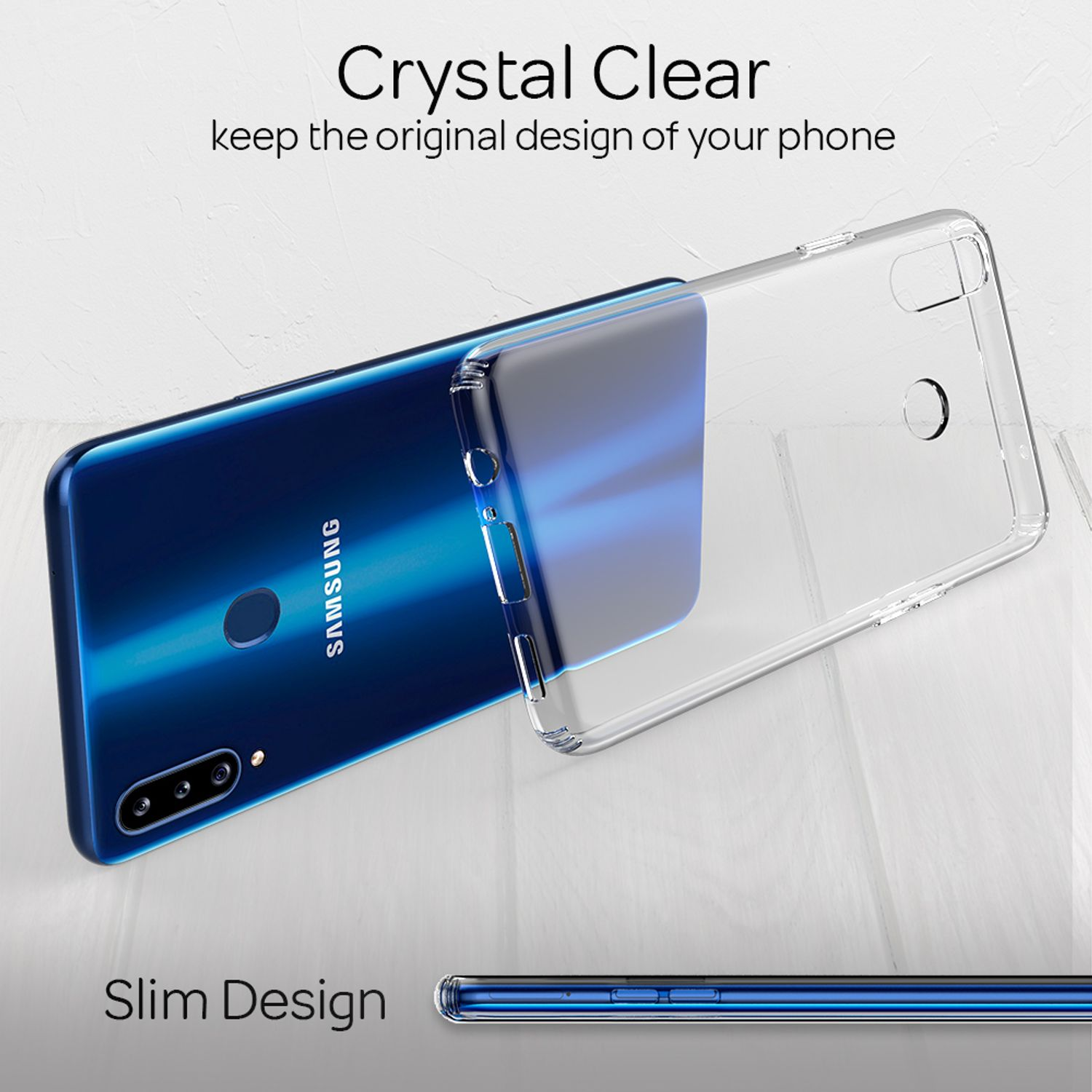 Eine durchsichtige Handyhülle wird über einem blauen Samsung-Handy auf weißem Holz gezeigt.
