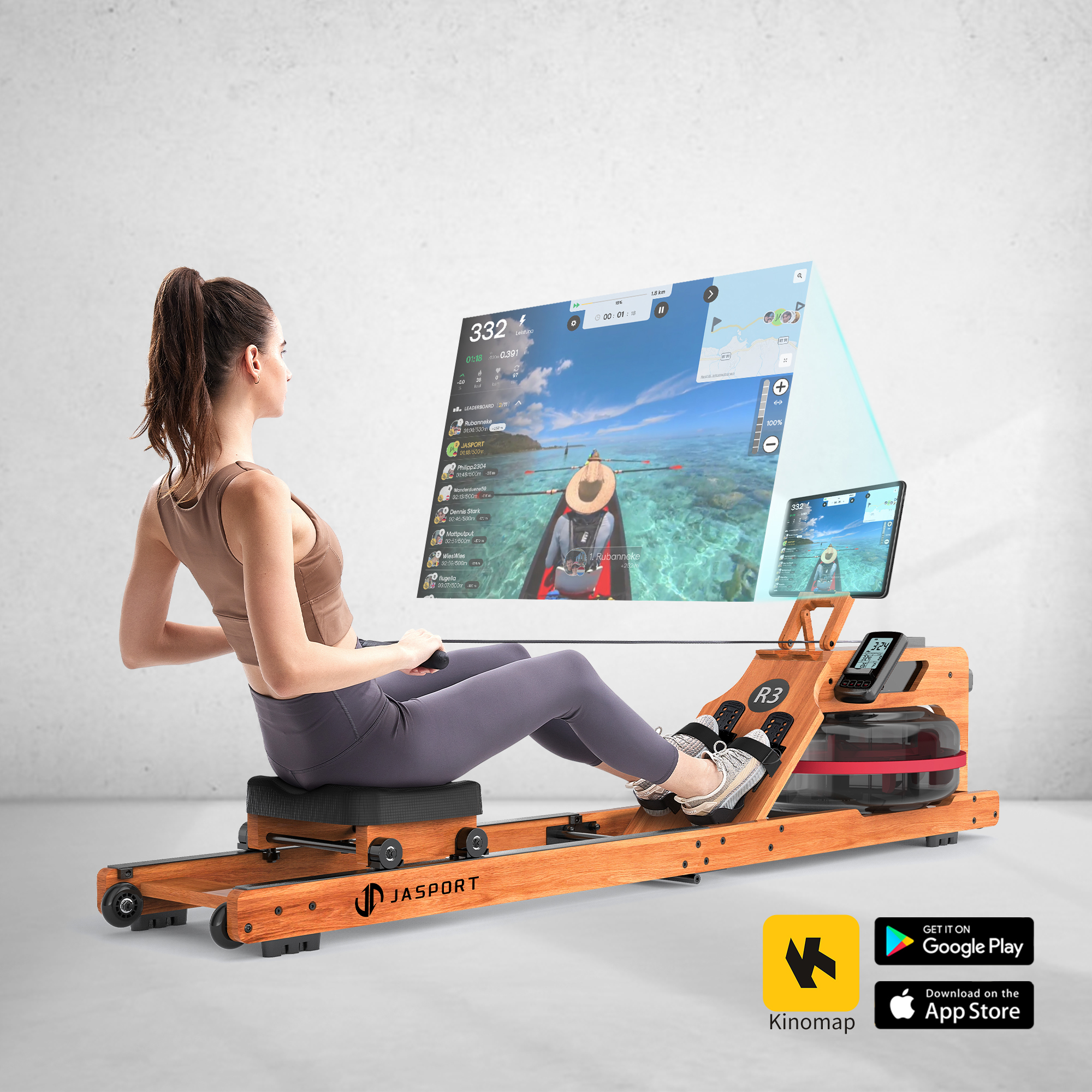 Donna che rema su un vogatore che mostra un viaggio virtuale in canoa.