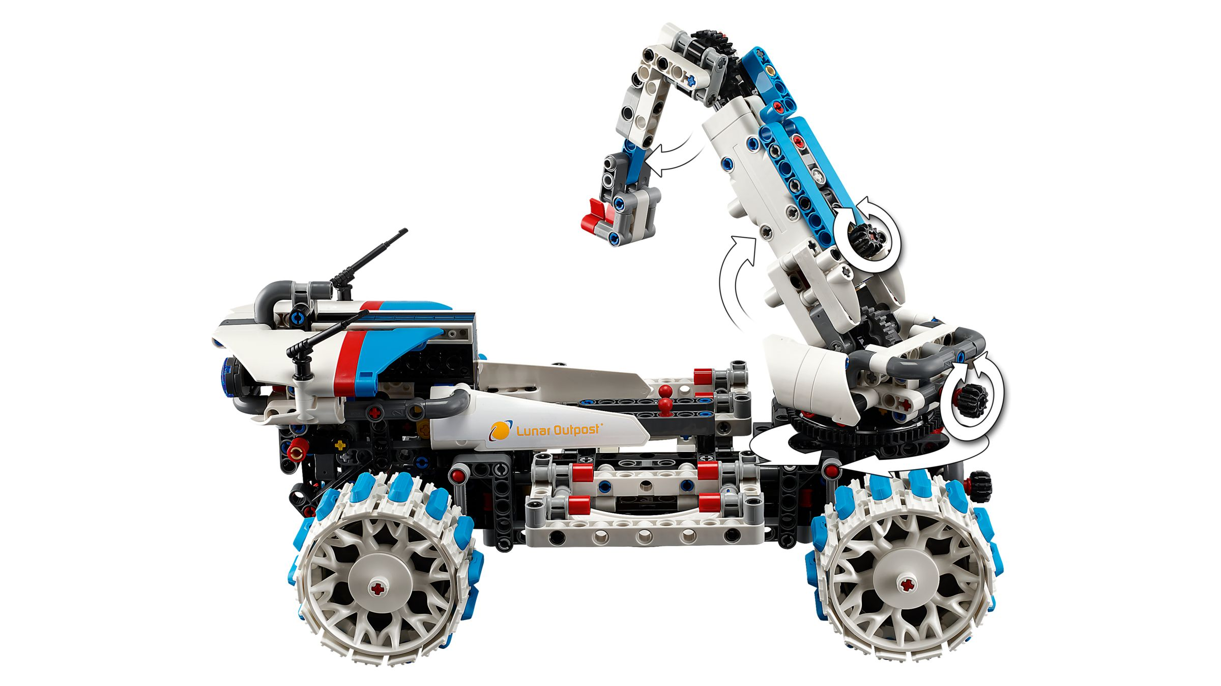 Ein weißer Lego-Rover mit großen Rädern und einem Greifarm.