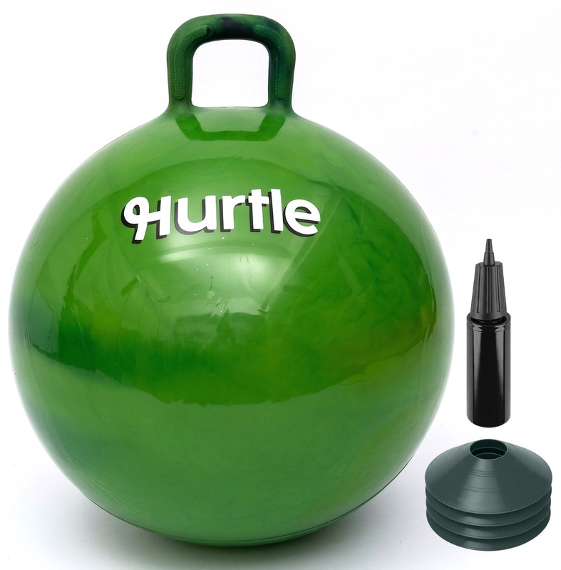 Grüne Hüpfball mit Griff, Pumpe und Stapelkonen.