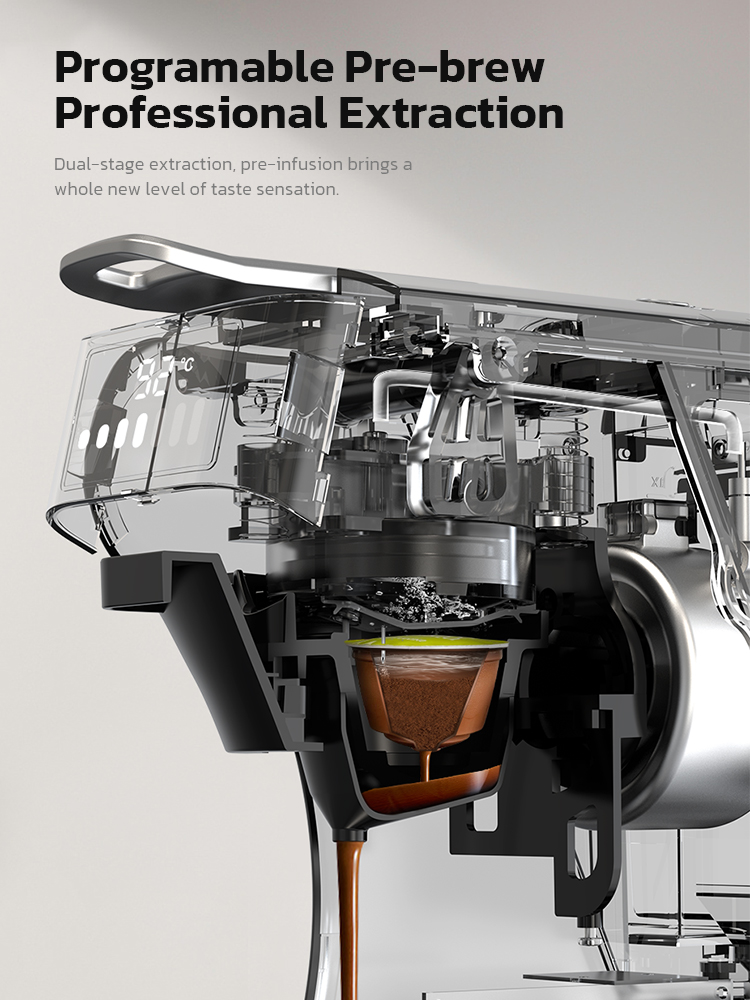 Máquina de café con carcasa transparente mostrando el proceso de preparación.