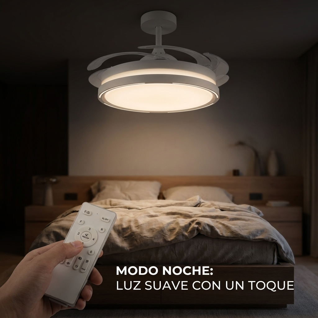 Una mano sostiene un control remoto blanco frente a una cama con luz de ventilador de techo.
