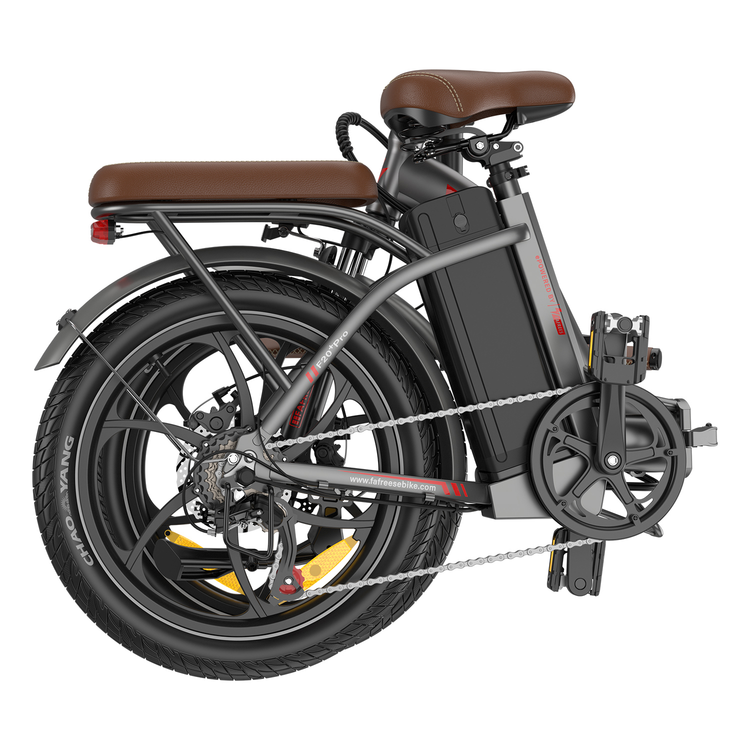 Una bicicleta eléctrica plegable gris con sillín marrón y almohadilla de portaequipajes trasero.