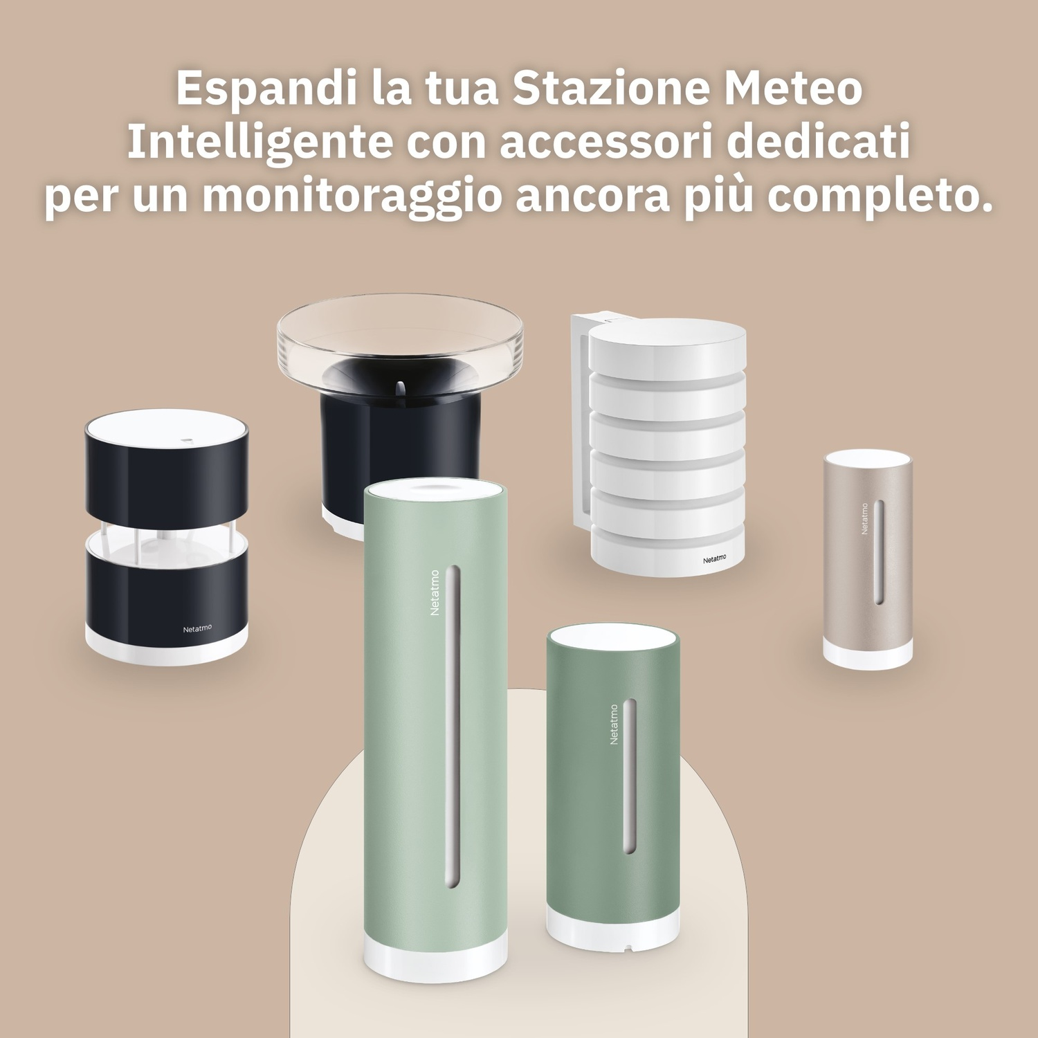 Varios accesorios de estación meteorológica Netatmo en varios colores y formas.