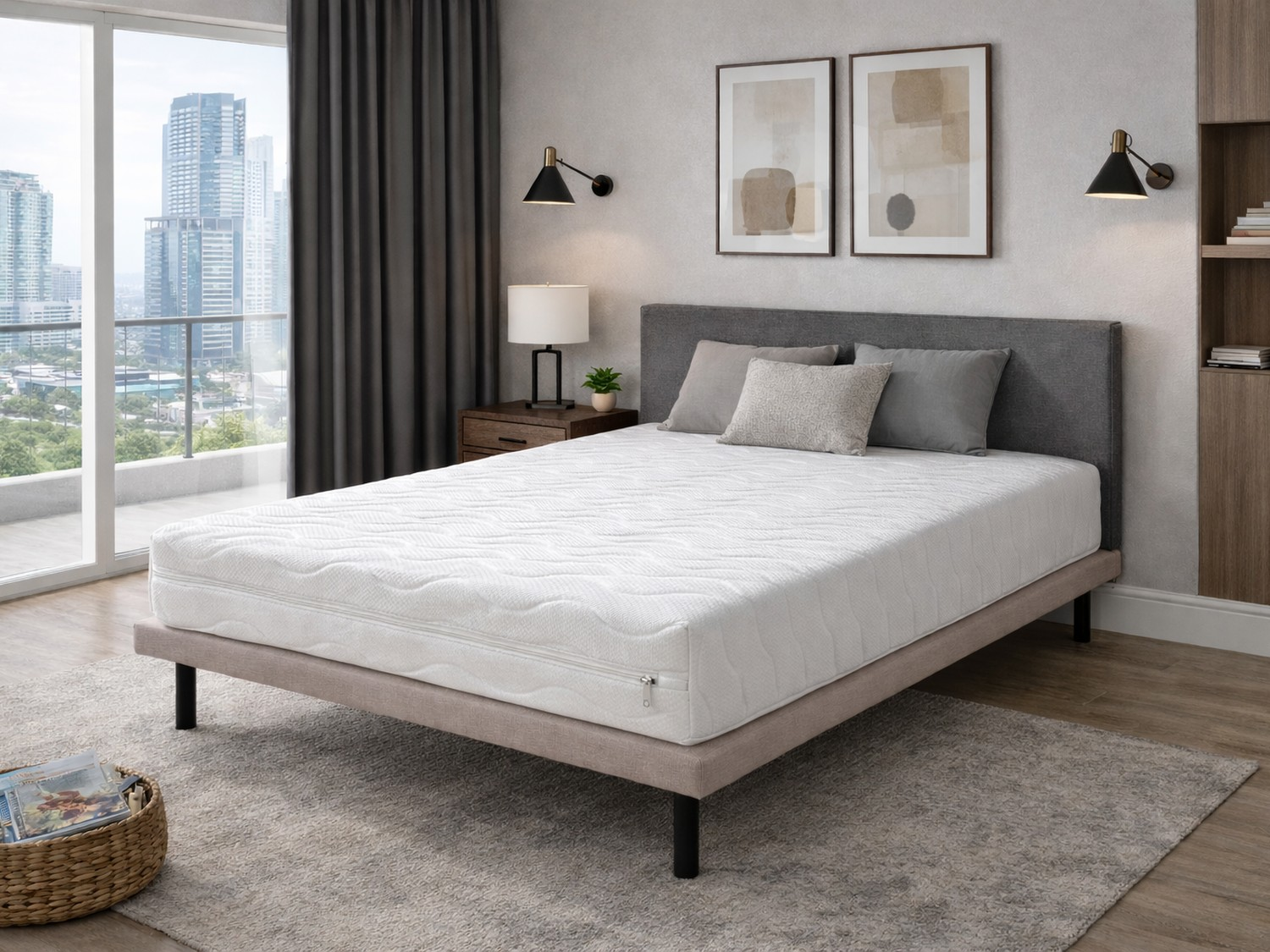 Una cama blanca con cabecero y cojines grises en una habitación con vistas a la ciudad.