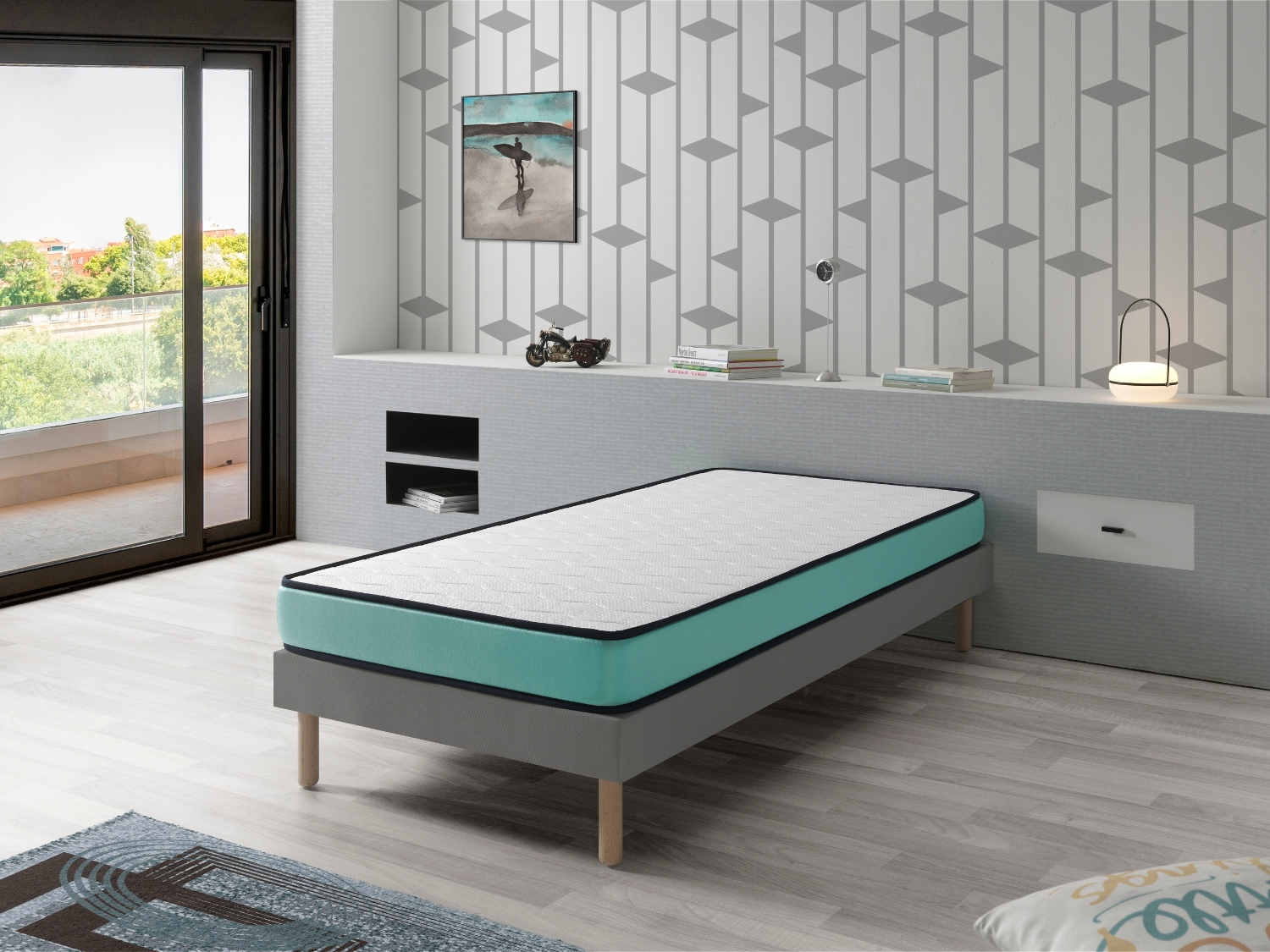 Una cama con marco turquesa y colchón blanco en una habitación moderna.