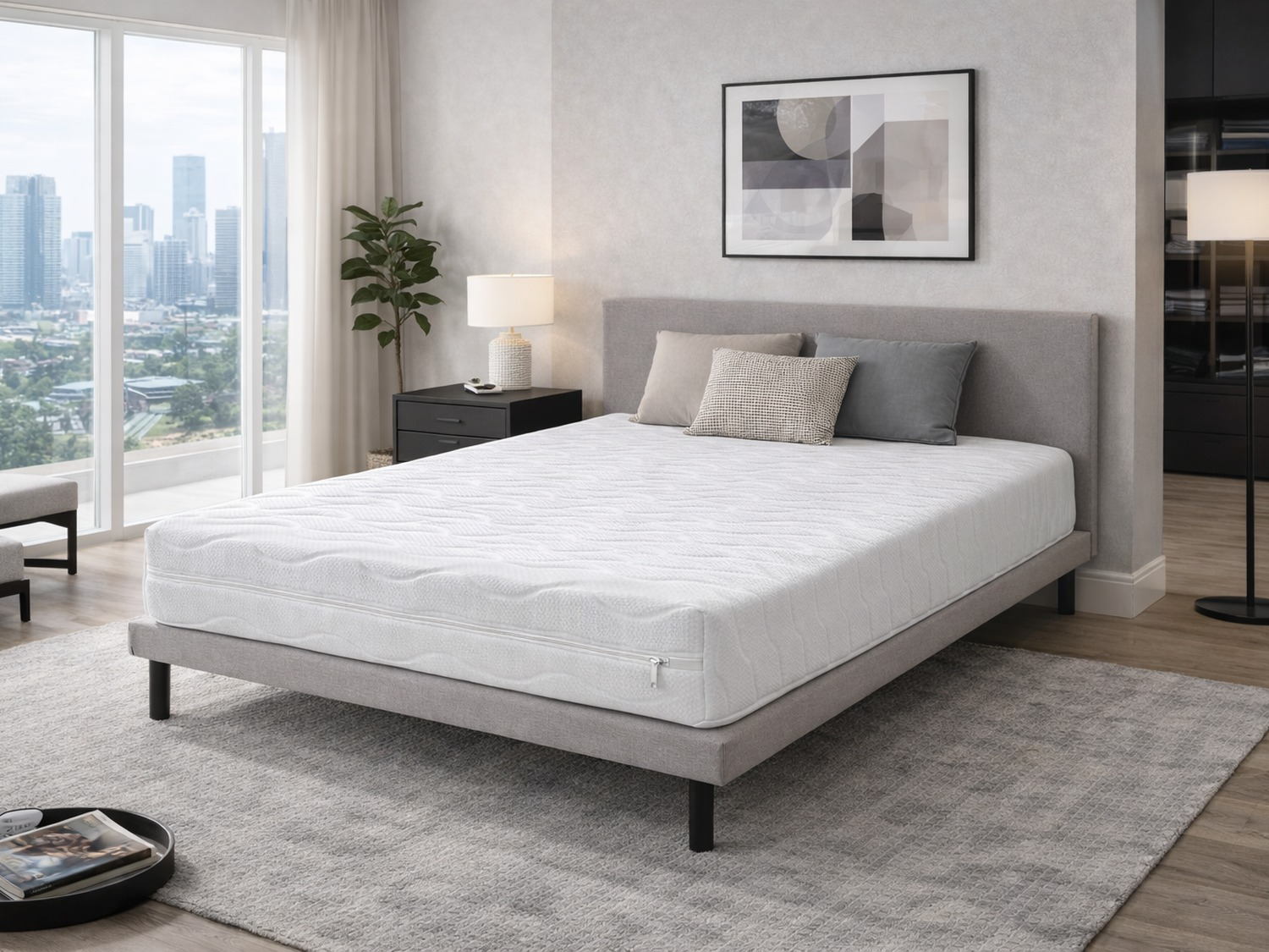 Una cama blanca con colchón en un dormitorio moderno con vistas a la ciudad.
