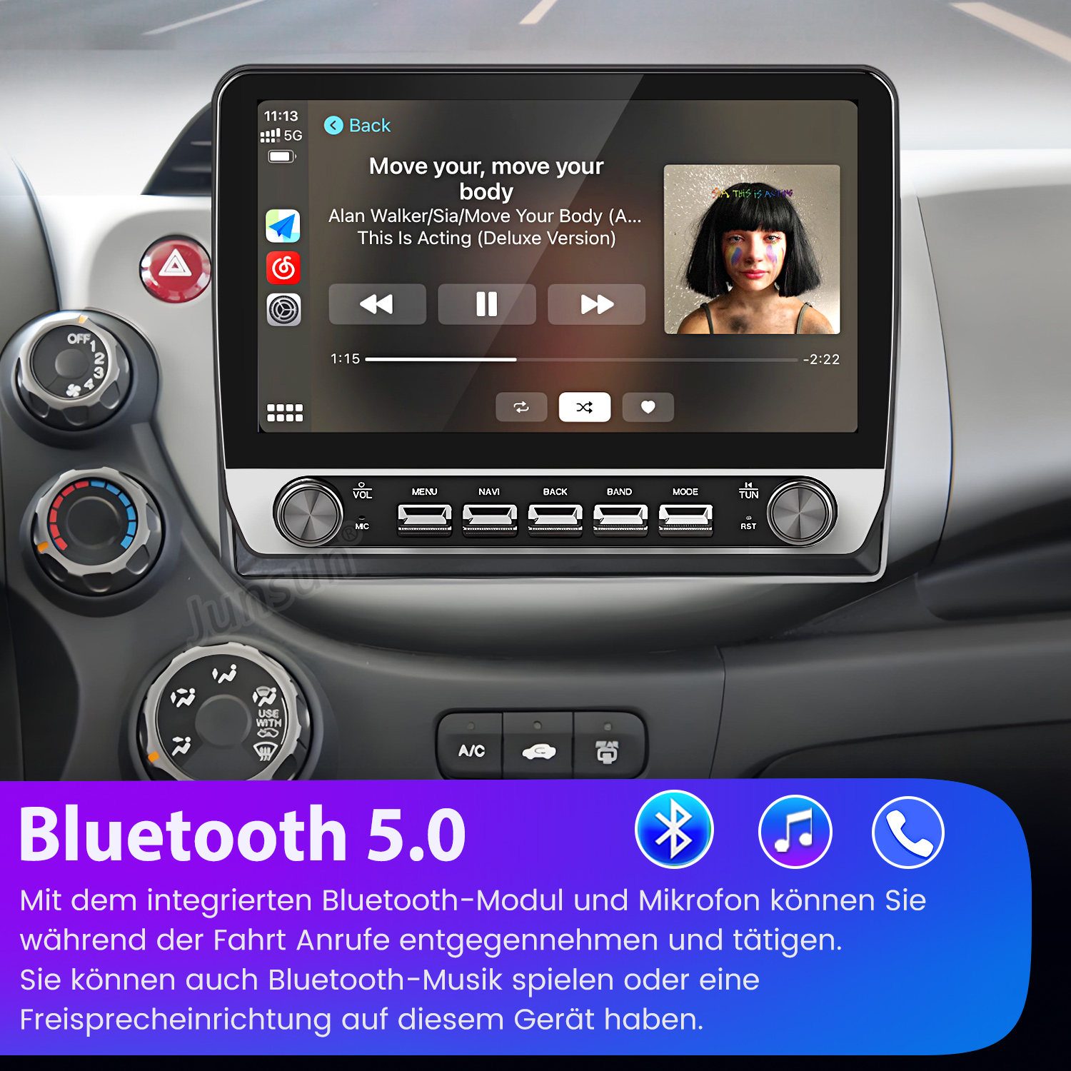 Autoinnenraum mit Touchscreen, der Musik wiedergibt. Bluetooth 5.0.