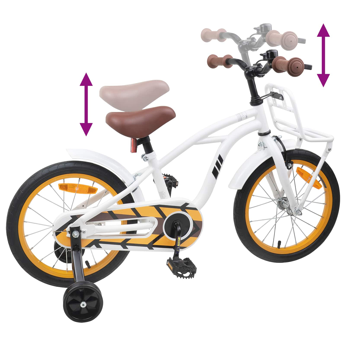 Ein weißes Kinderfahrrad mit braunen Griffen und Sattel, Stützrädern und einem vorderen Korb.