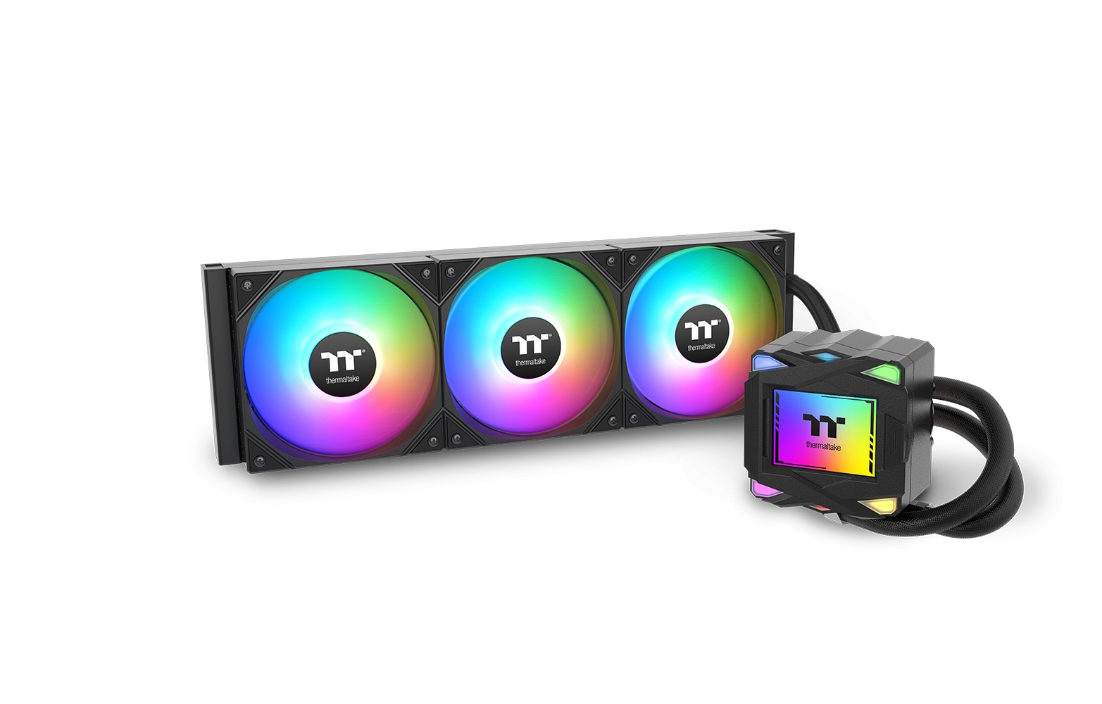 Un dissipatore per CPU con tre ventole RGB e un alloggiamento pompa nero con display.