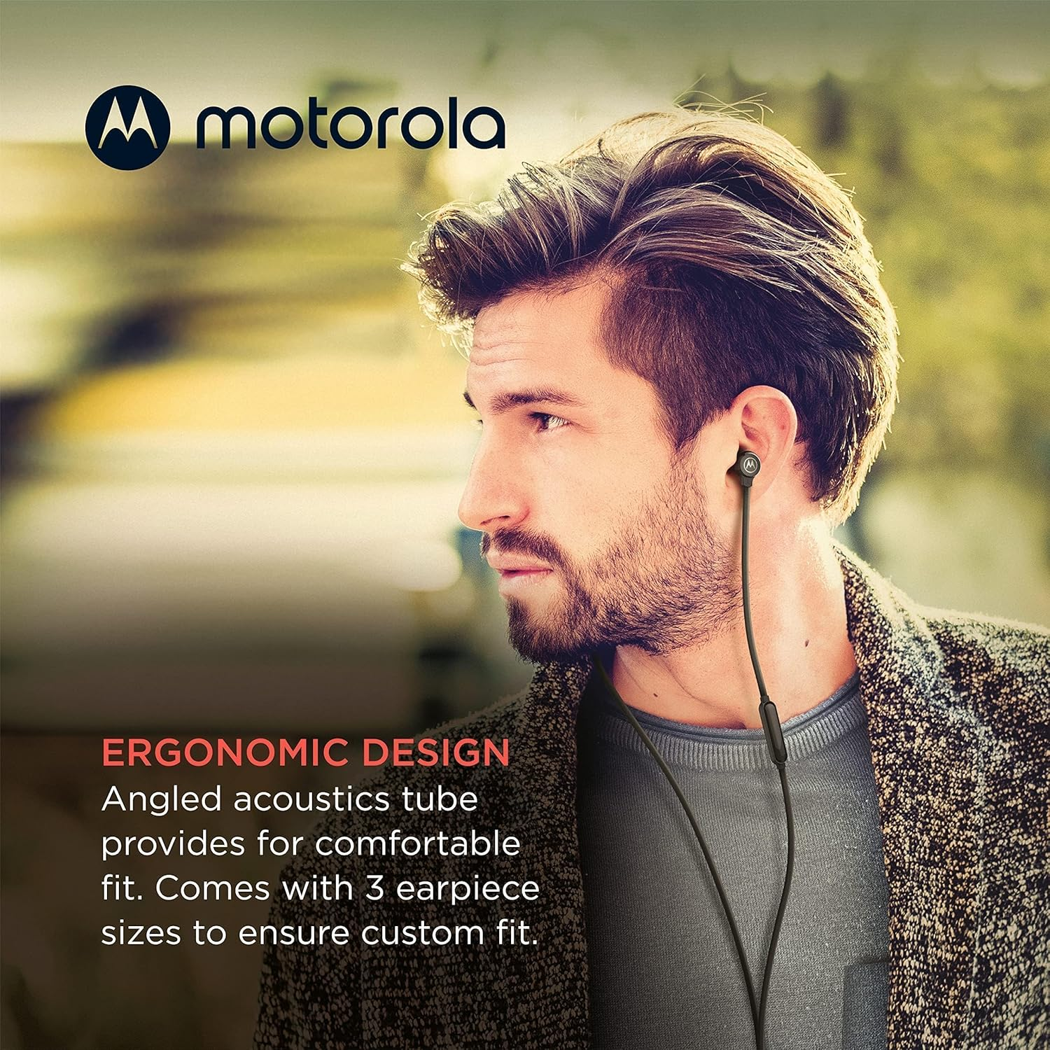 Uomo con auricolari Motorola, con testo sul design ergonomico.