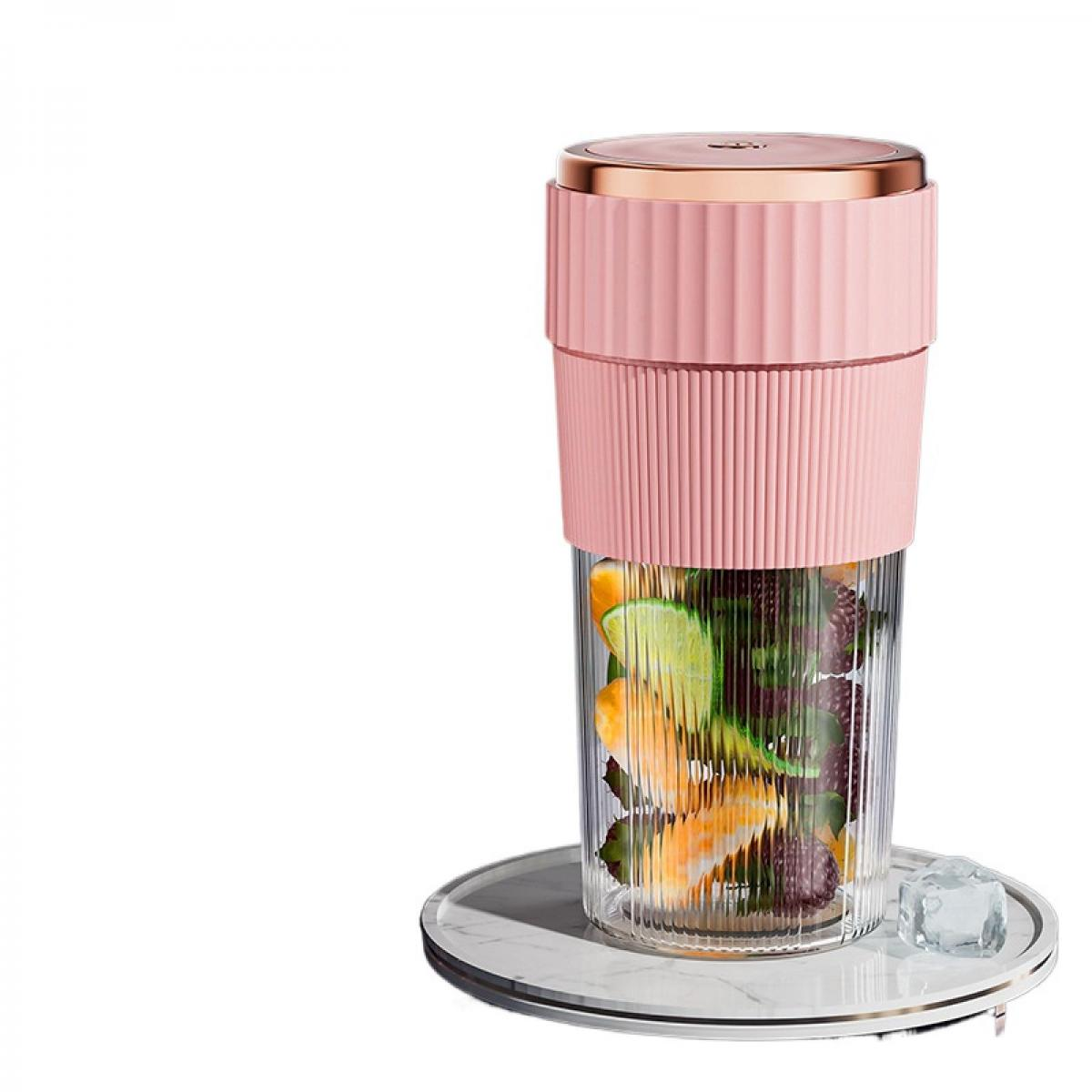 Pinker Mixerbecher mit Früchten, Eis und Marmorplatte.