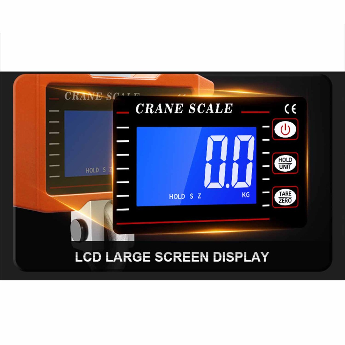 Nahaufnahme einer orange-schwarzen Kranwaage mit blauem Digitaldisplay, das „0.0 KG“ anzeigt.