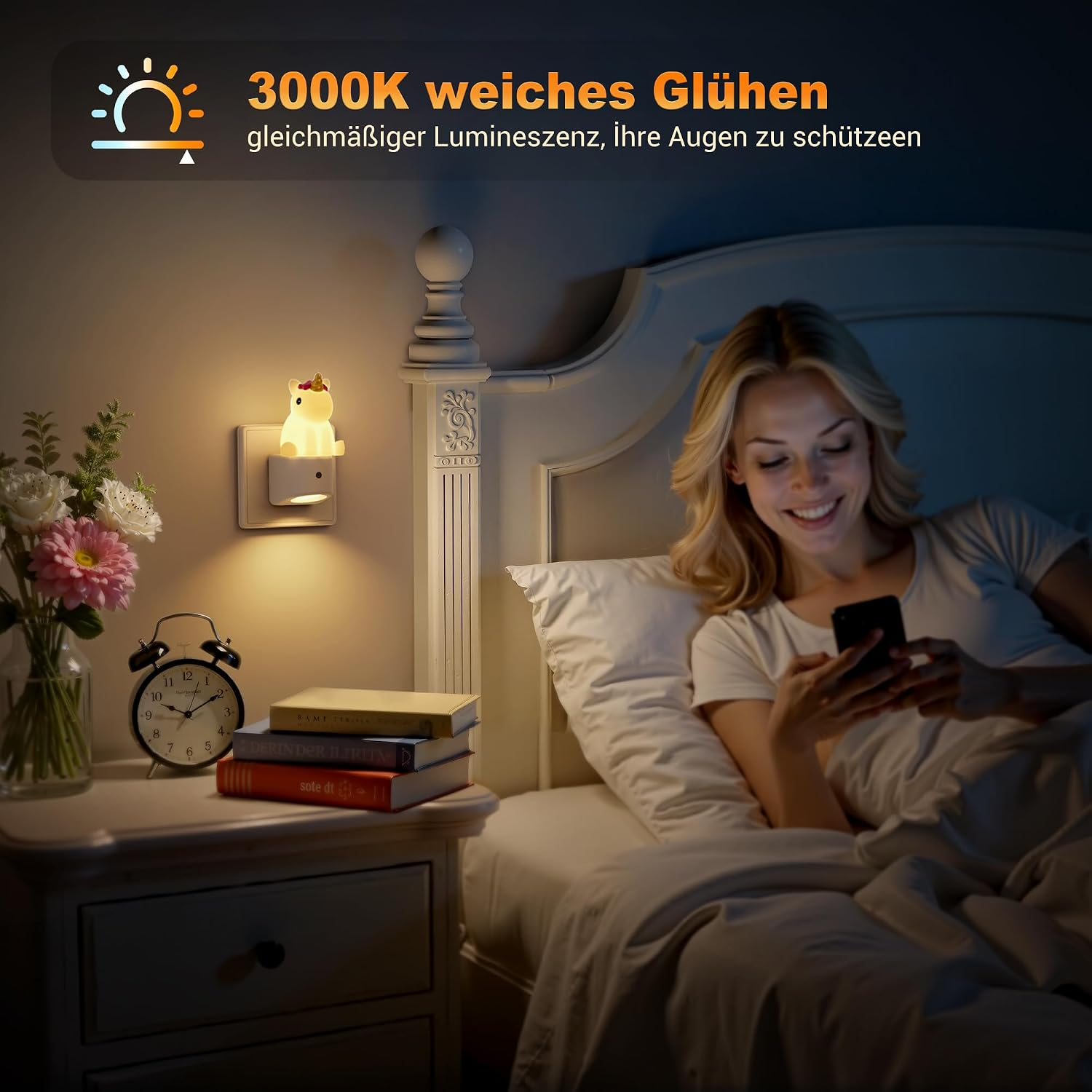 Einhorn-Nachtlicht leuchtet sanft, während eine Frau im Bett ihr Handy benutzt.