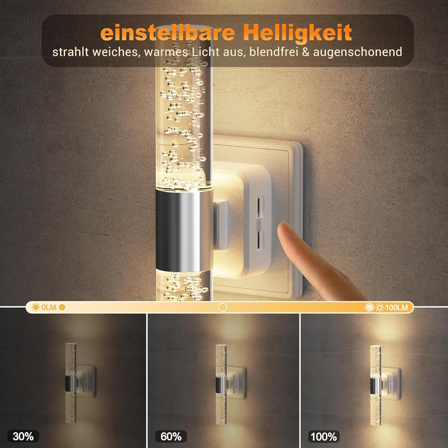 Ein Finger berührt einen Wandstecker, daneben eine Lampe mit Blasen.