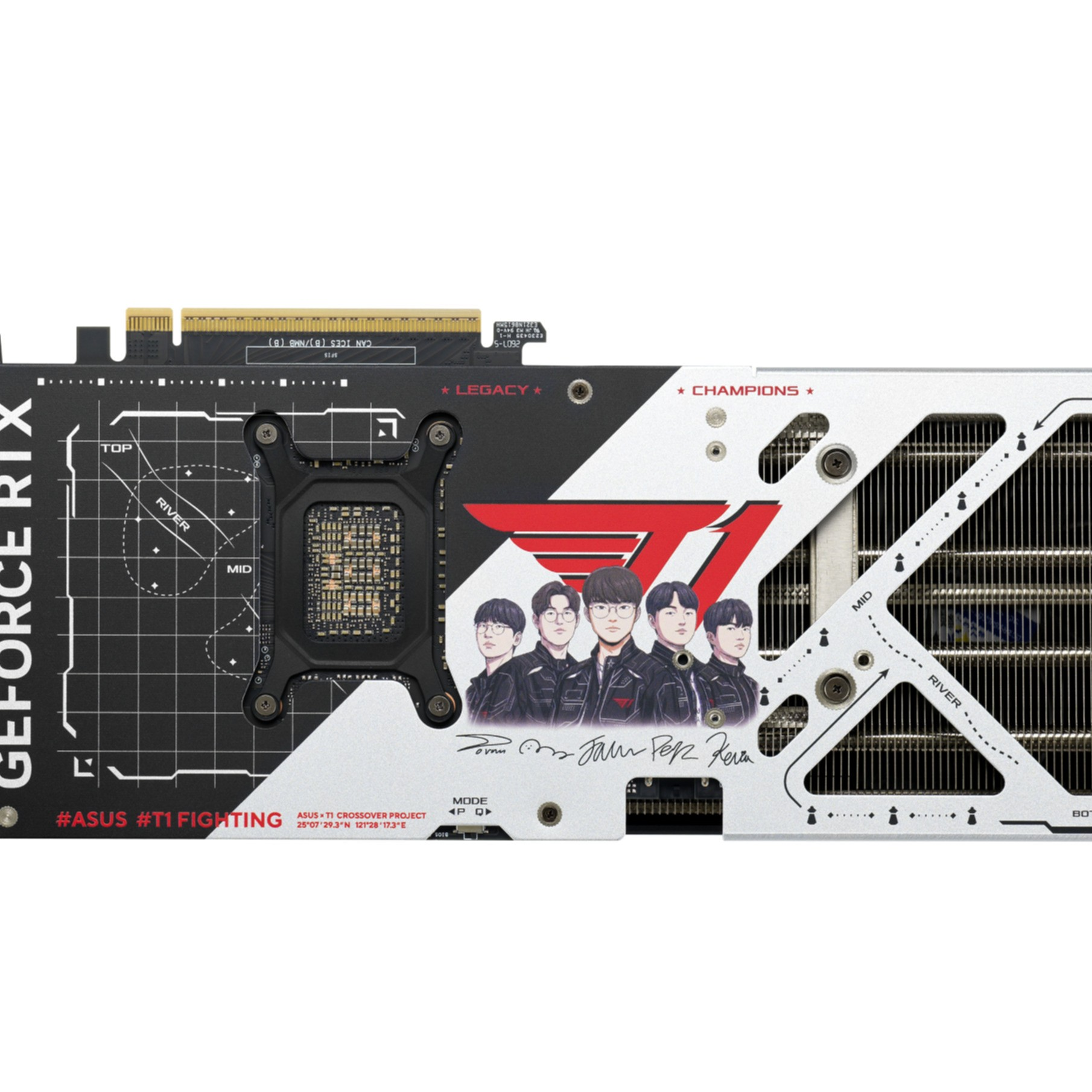 Grafikkarte mit T1-Logo, fünf Spielern und "GeForce RTX"-Schriftzug.