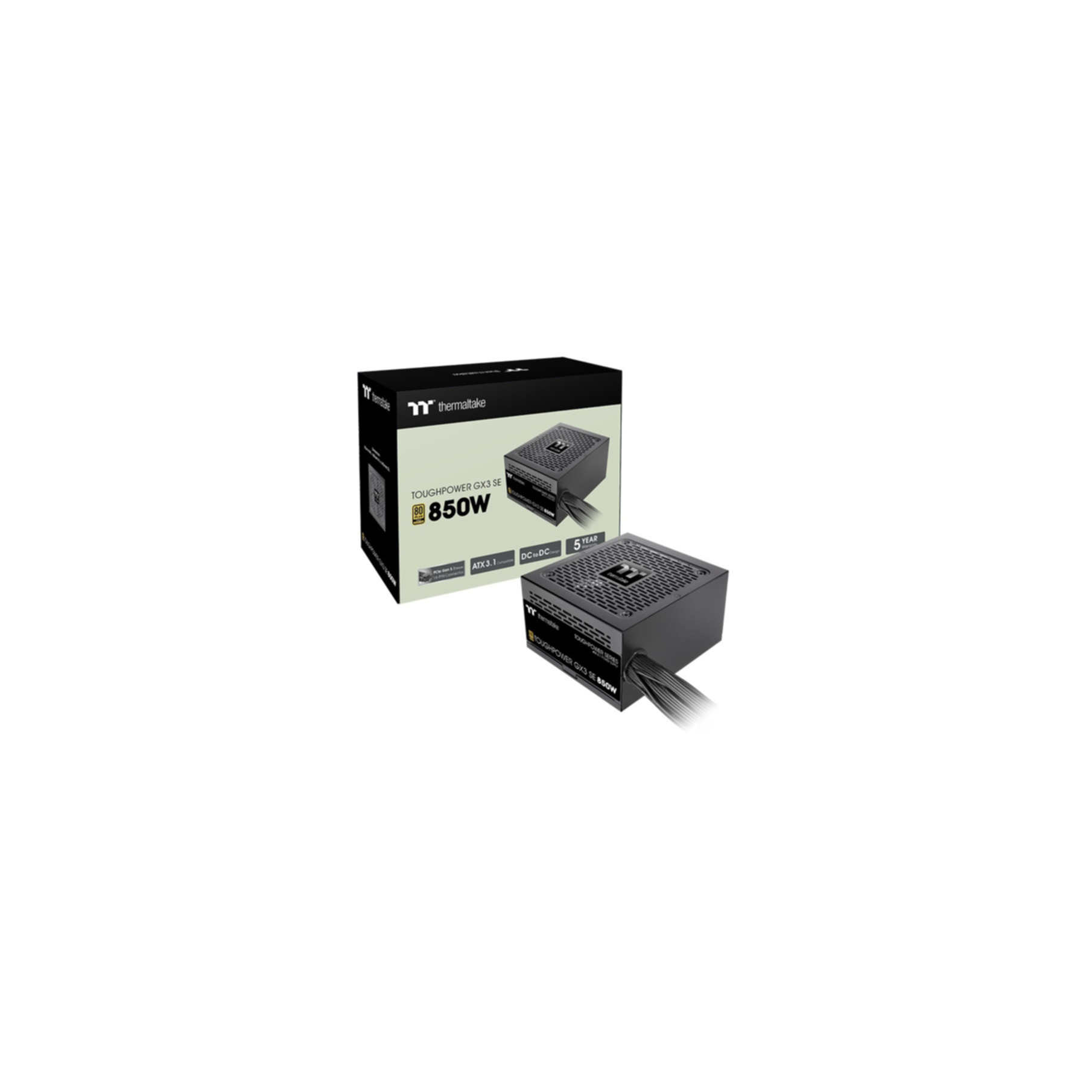 Schwarzes Thermaltake Netzteil mit Kabeln, neben einer Verpackung mit Beschriftung.
