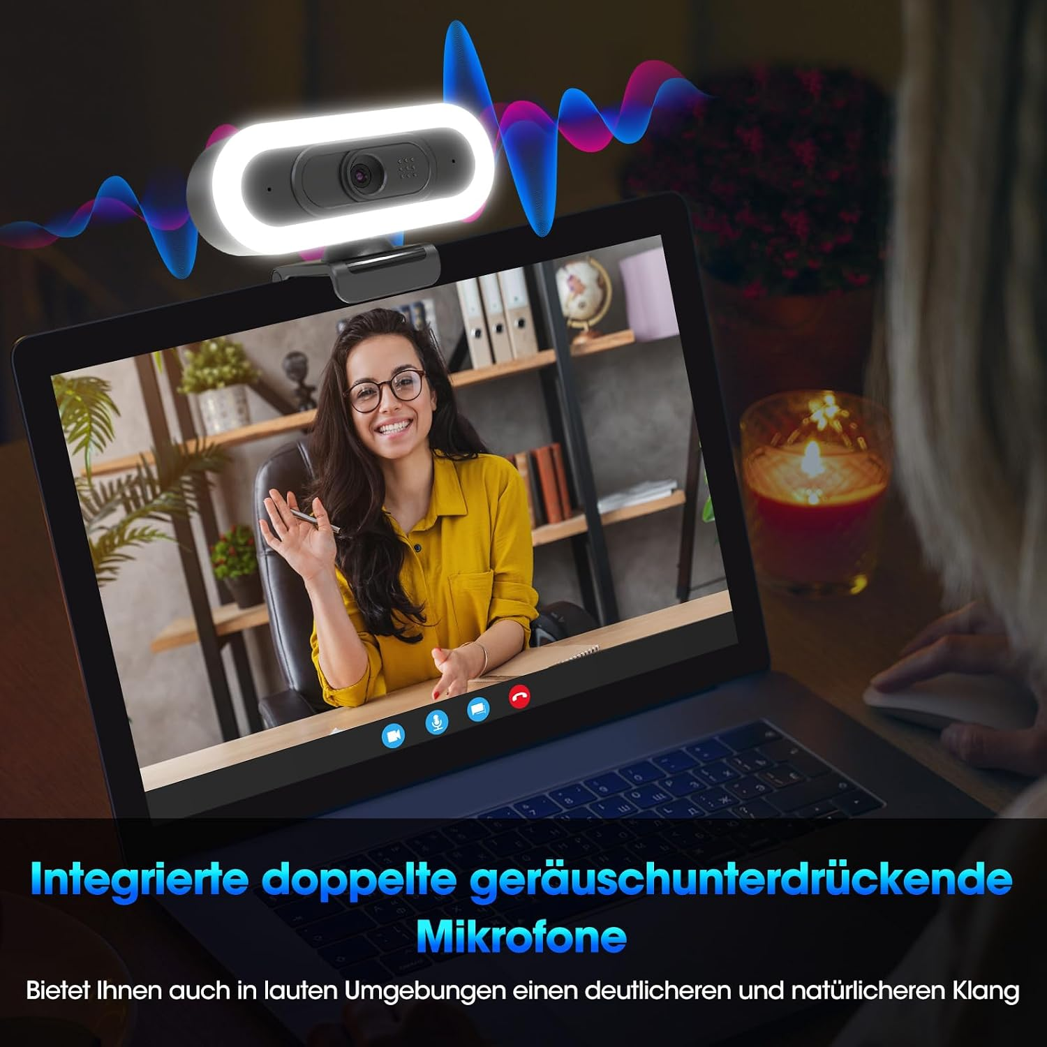 Webcam mit Ringlicht auf Laptop, zeigt Frau im Videoanruf. Geräuschunterdrückende Mikrofone.