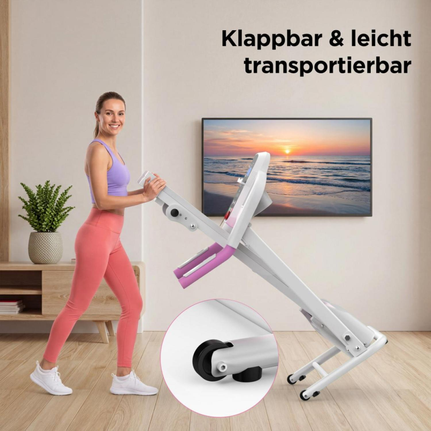 Eine Frau in Sportkleidung steht neben einem zusammenklappbaren Laufband.