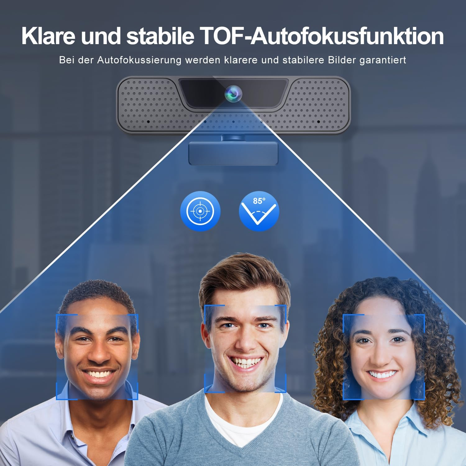 Webcam mit Autofokus erfasst drei lächelnde Personen. Hintergrund ist unscharf.