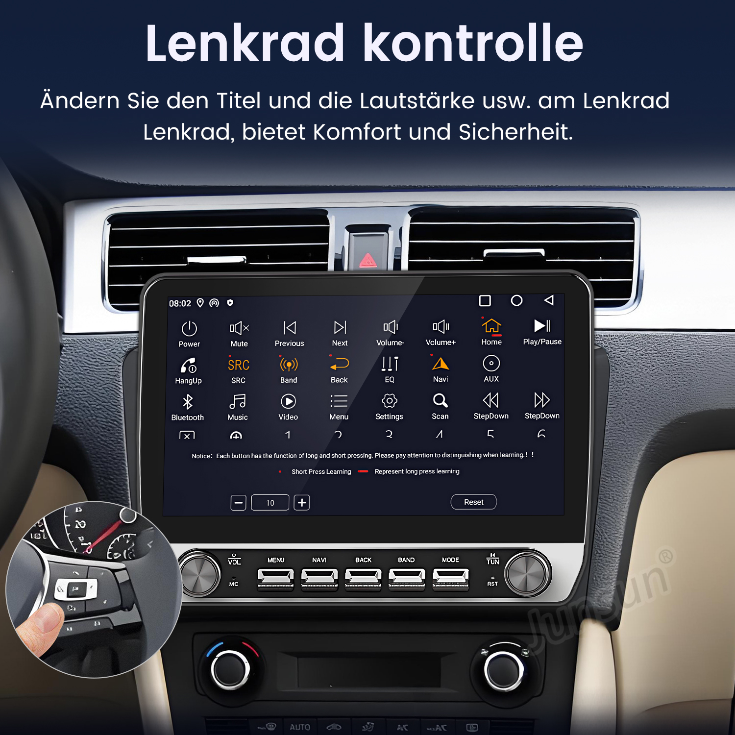 Armaturenbrett eines Autos mit einem Touchscreen-Infotainmentsystem, das Lenkradsteuerung anzeigt.