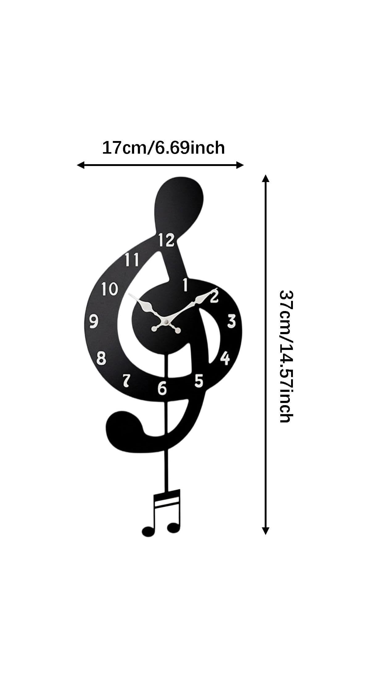 Schwarze Notenschlüssel-Wanduhr mit weißen Zeigern und Zahlen.
