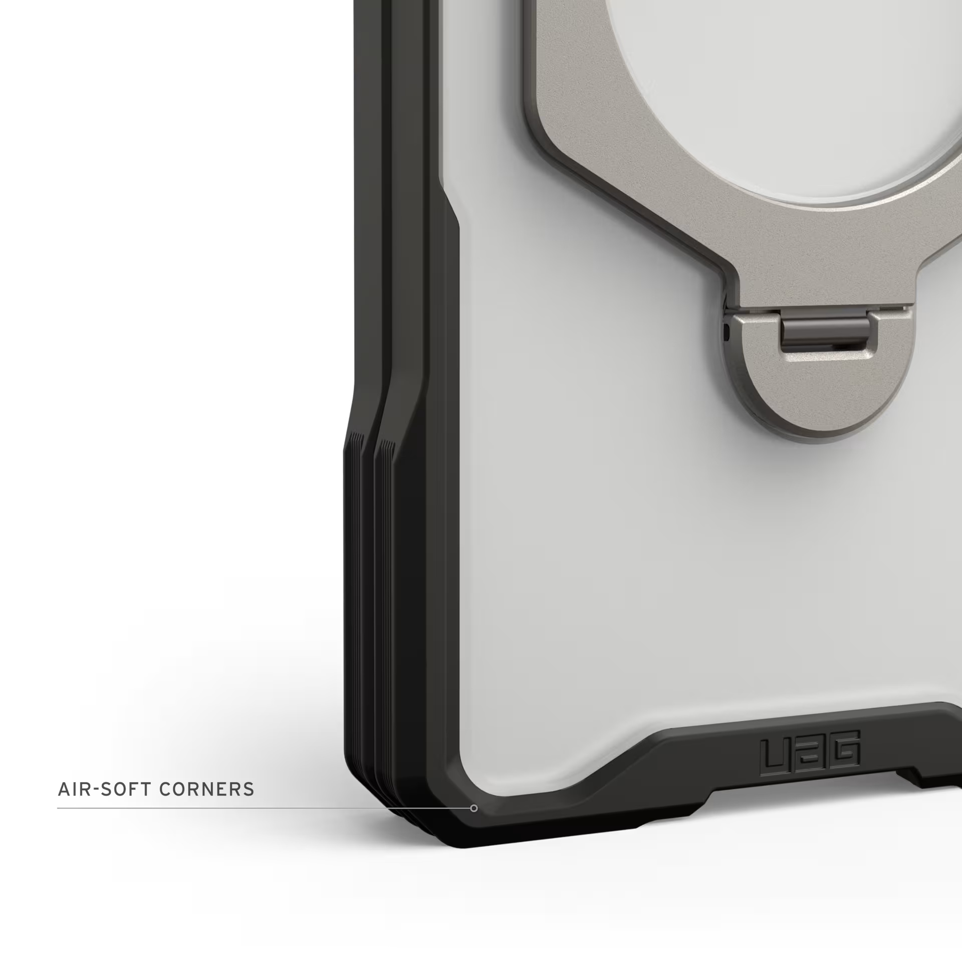 Funda de teléfono negra y transparente con anillo metálico plateado detrás.