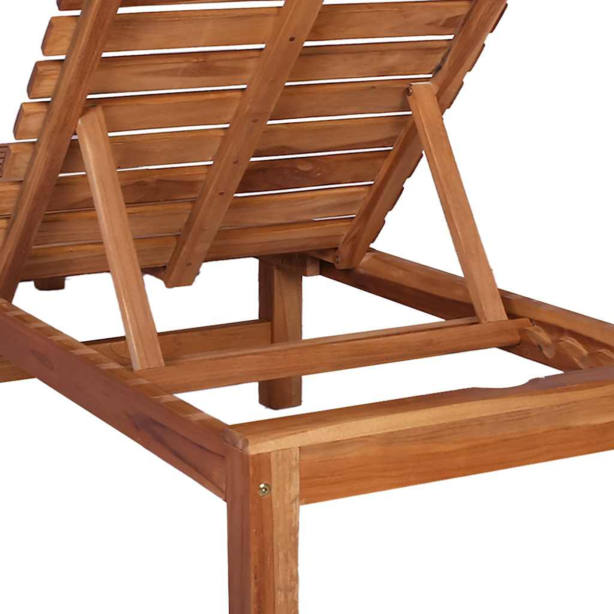 Nahaufnahme der Holzkonstruktion einer Sonnenliege mit verstellbarem Rückenteil.
