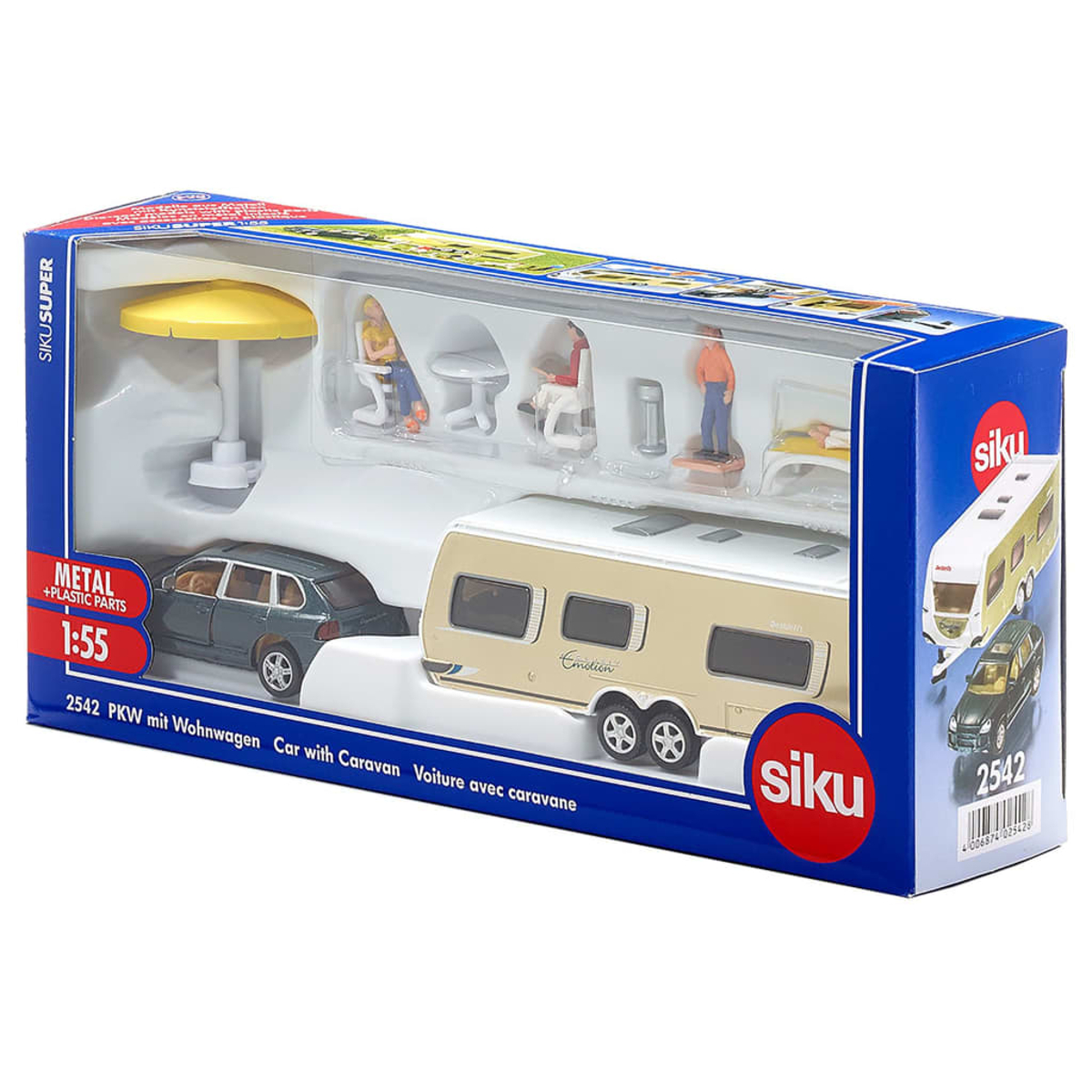 Spielzeugauto mit Wohnwagen und Figuren im Karton.