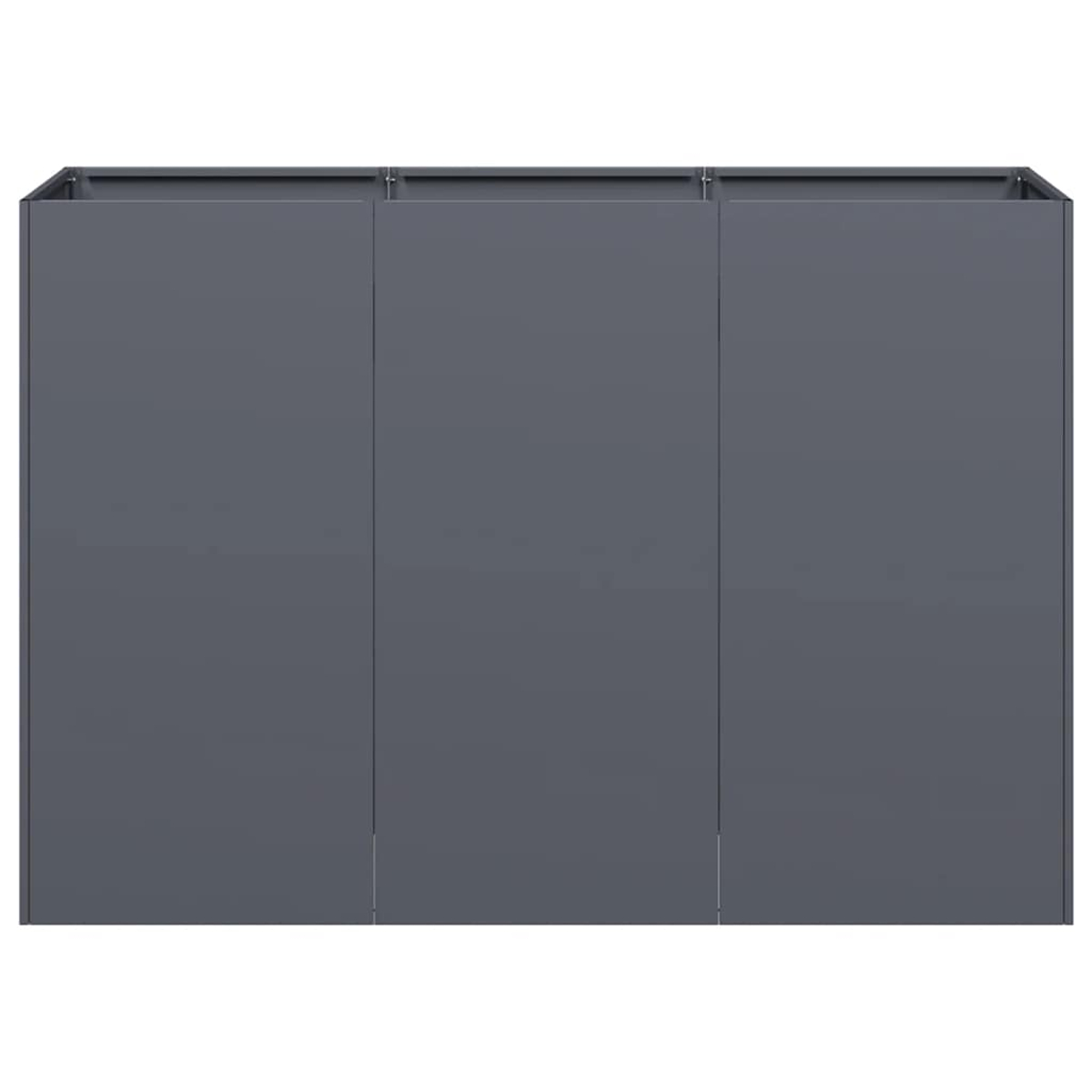 Un armadio grigio a tre ante, su sfondo bianco.