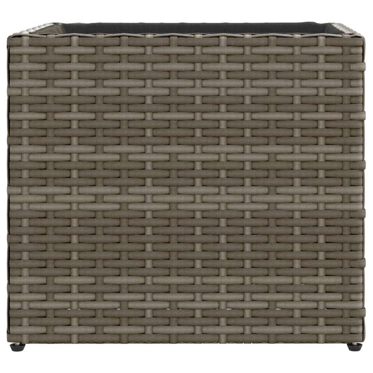 Fioriera in rattan grigio con inserto nero e forma rettangolare.