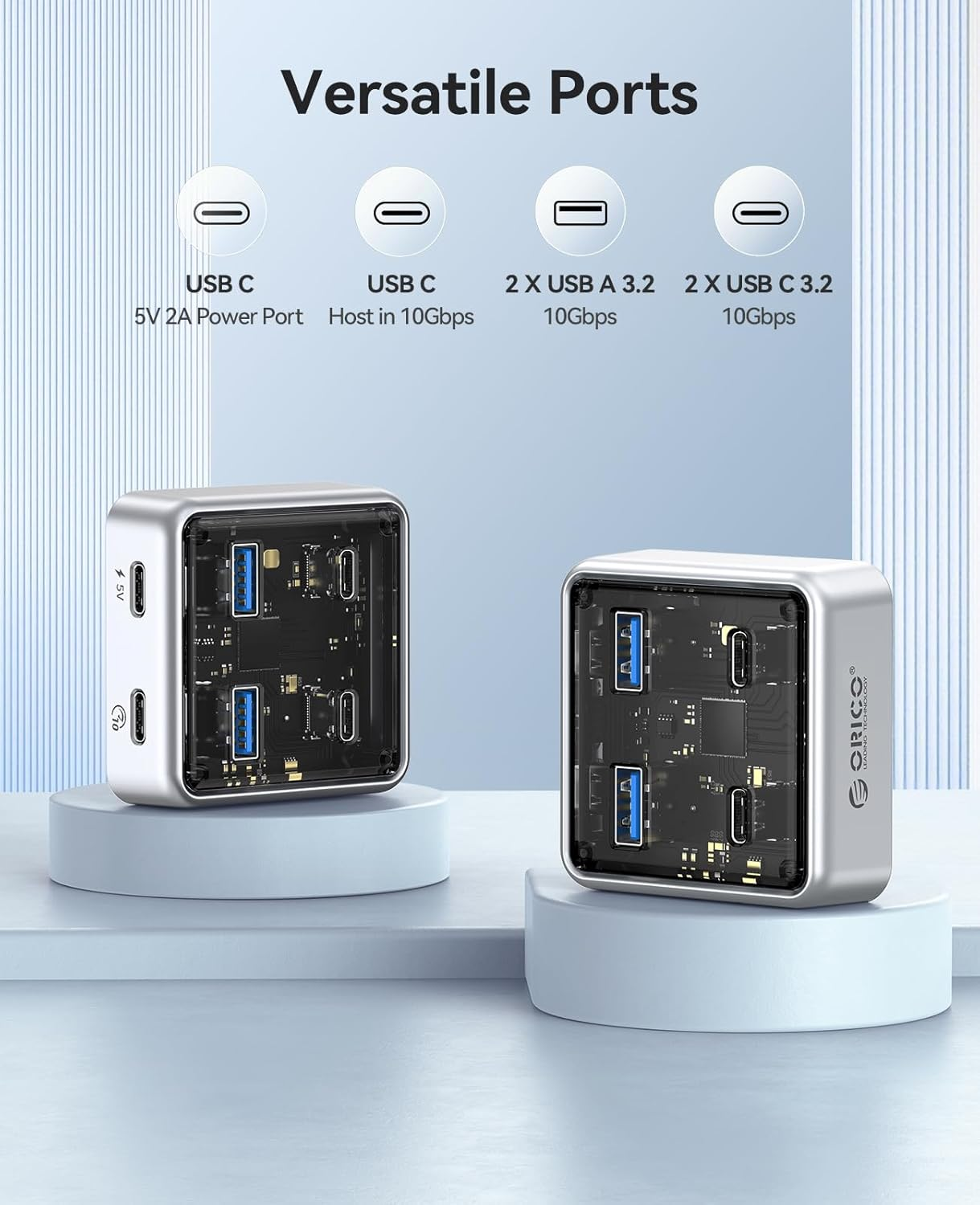 Silberne USB-Hubs mit mehreren Anschlüssen, die auf Podesten stehen.
