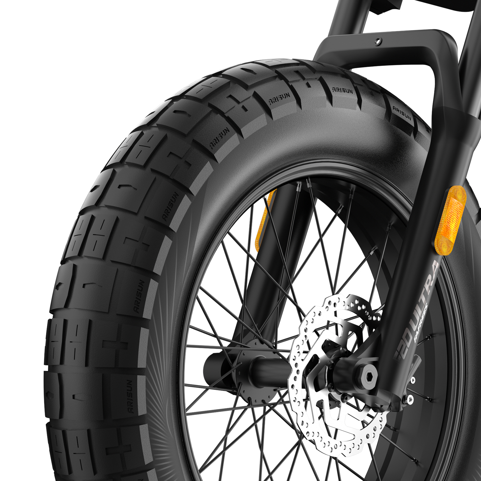 Primer plano de neumático, rueda, radios y disco de freno de bicicleta.