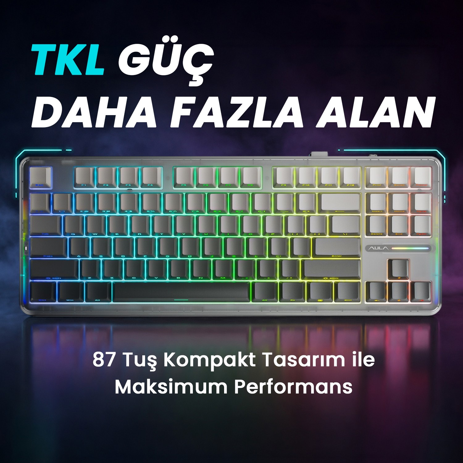 Koyu, dumanlı arka plan üzerinde RGB aydınlatmalı gri klavye.