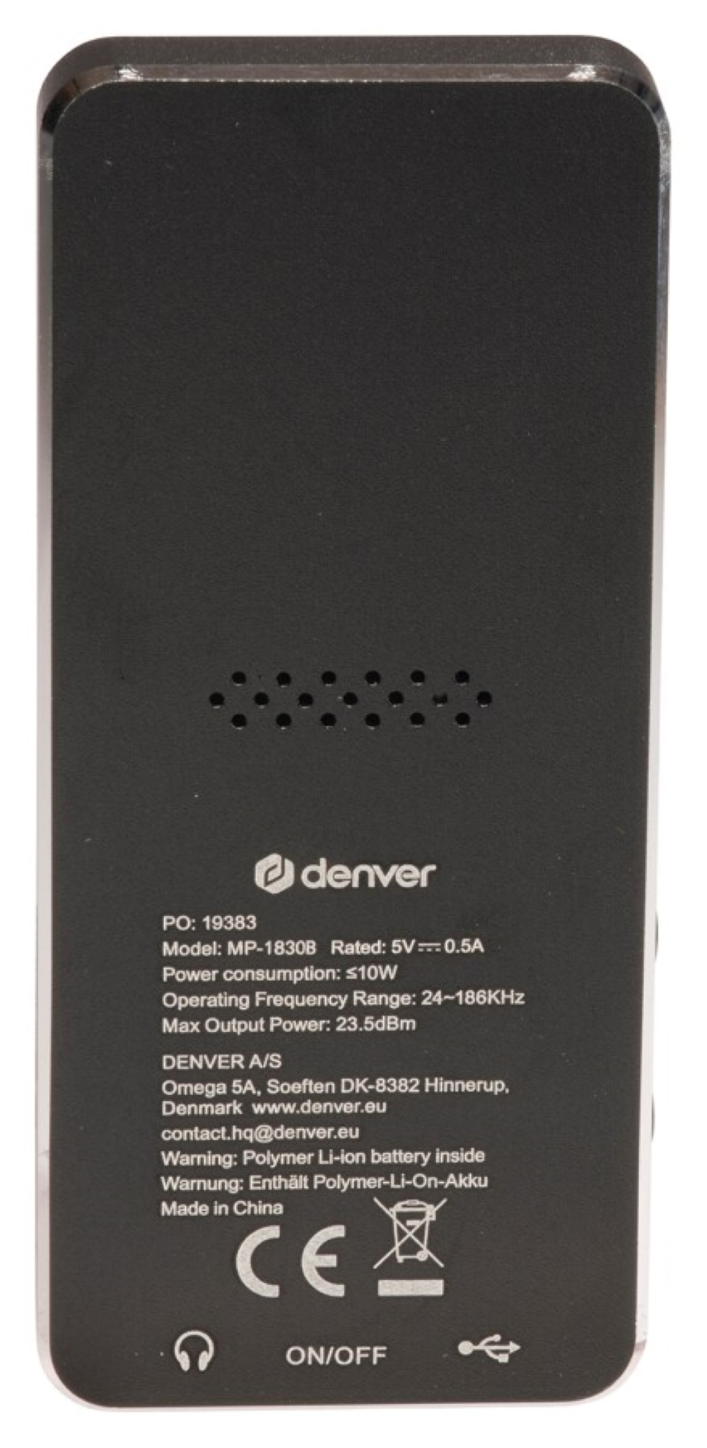 Achterkant van een zwart Denver MP-1830B apparaat met details en logo's.